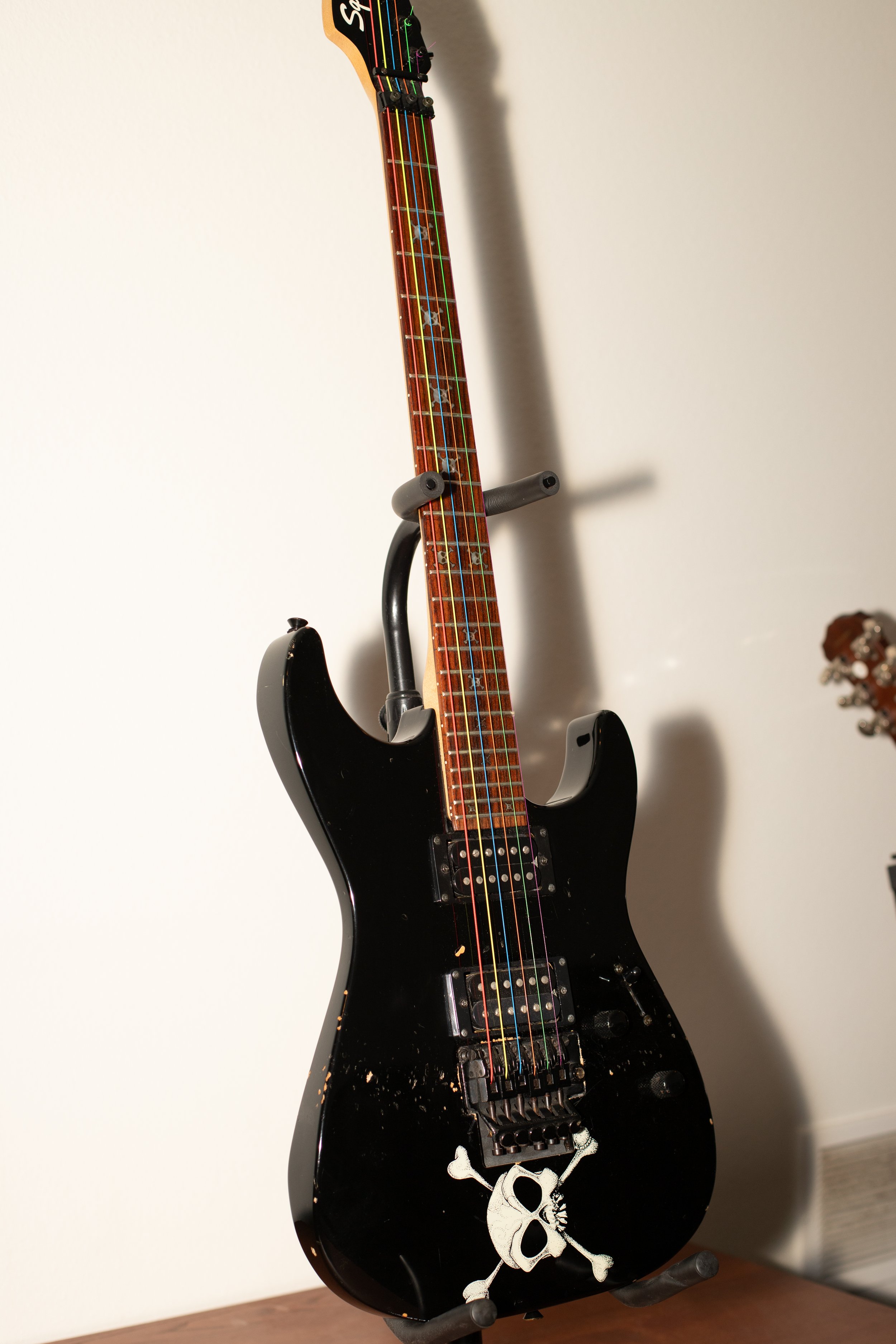 Fender Squire Showmaster Skull & Bones
$350