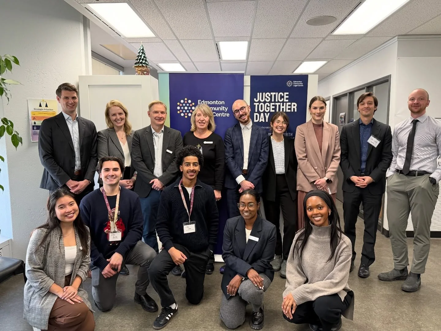 Yesterday, something amazing happened! ⁠
⁠
We hosted our very first Justice Together Day, where 12 incredible lawyers from Reynolds Mirth Richards &amp; Farmer LLP (RMRF) stepped away from their regular practice to spend the afternoon at ECLC, provid