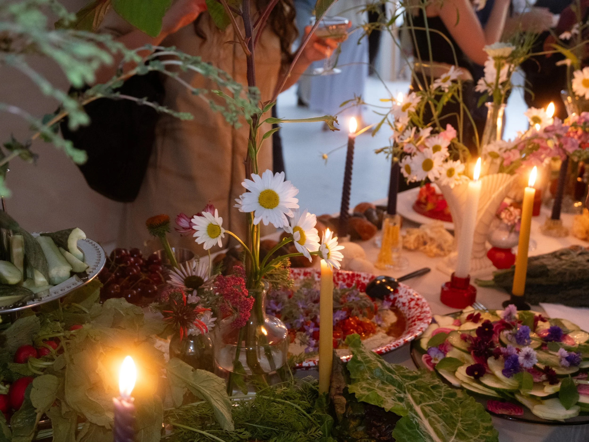 A2026-07-23-SamanthaPleetxHannahKristinaMetzDinner_LM_@karlatomanelli-165.JPG