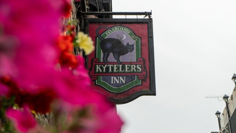 Kytelers Inn, Kilkenny City_TI7UMC.jpg