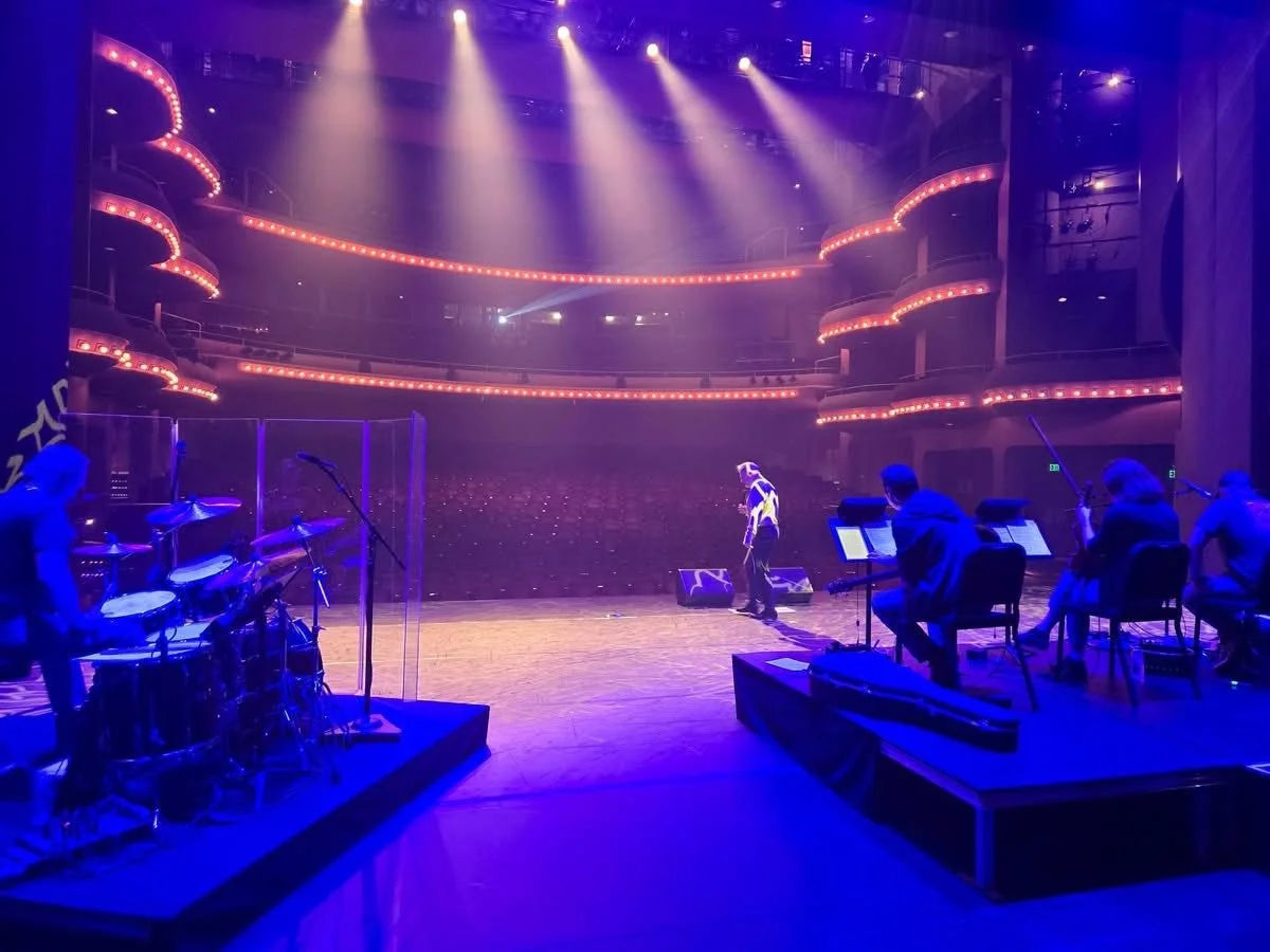 lovely to be back with the band at the McCallum Theatre 97f outside so it is best we just stay in the dark.