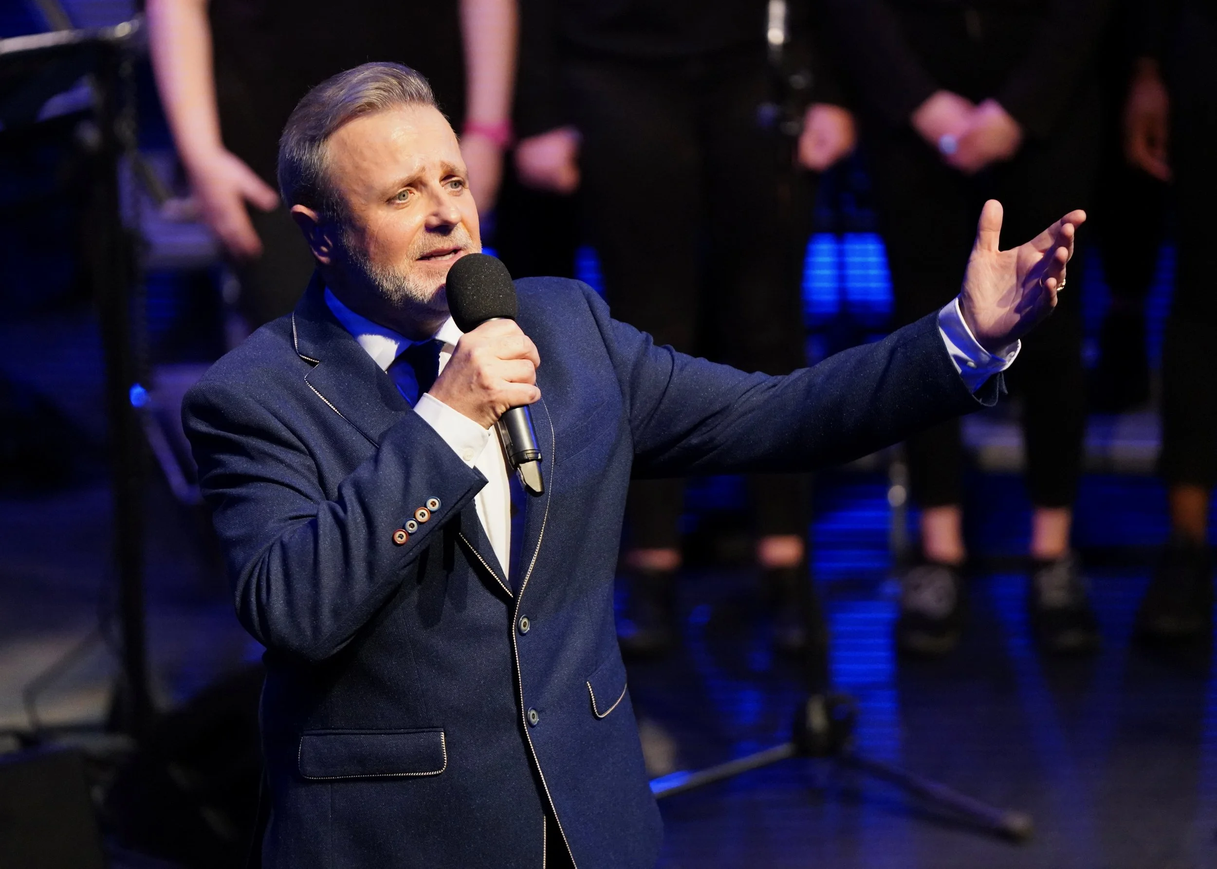 Michael Londra Live Photo