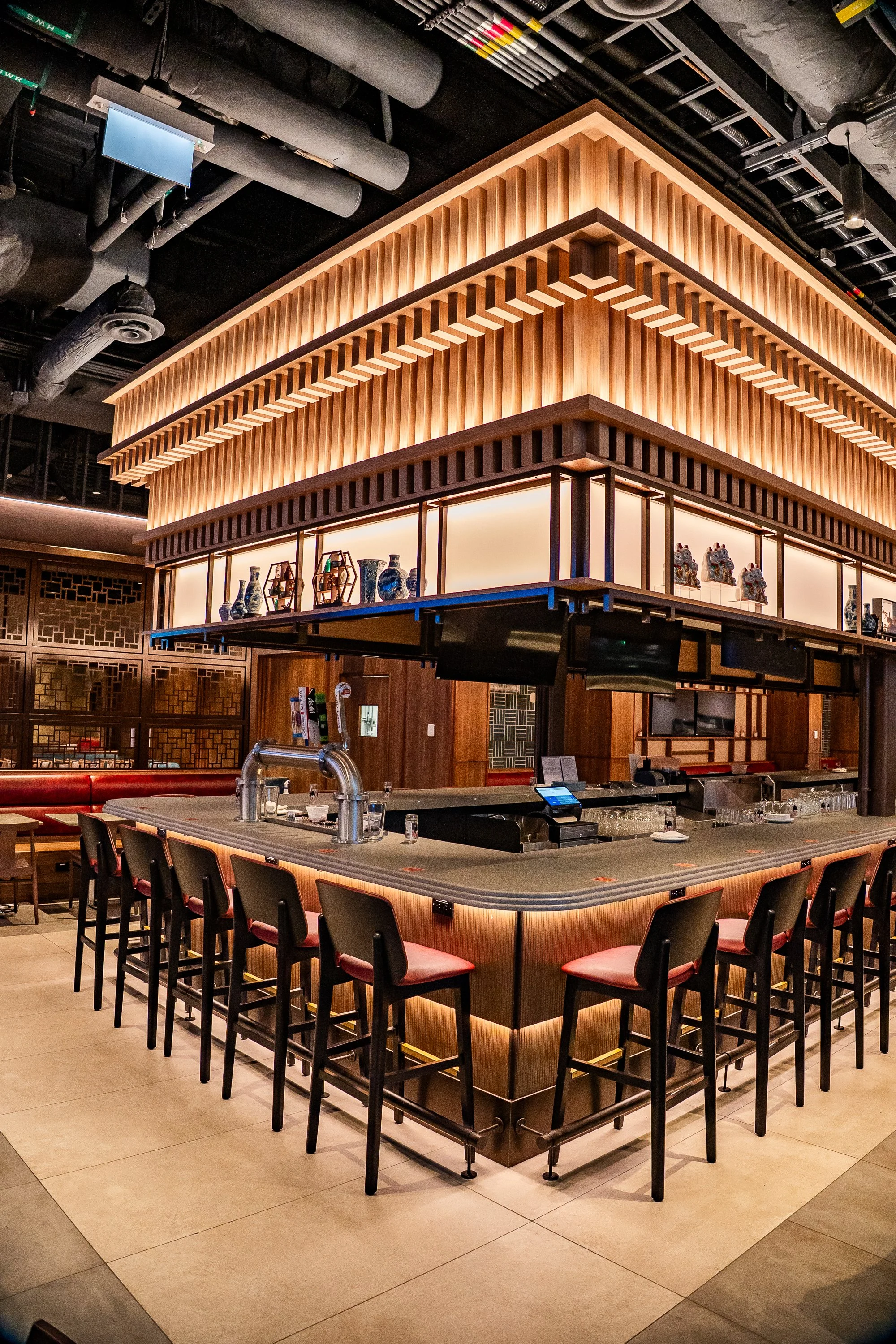 yvr-lucky-lily-bar-vertical.jpg