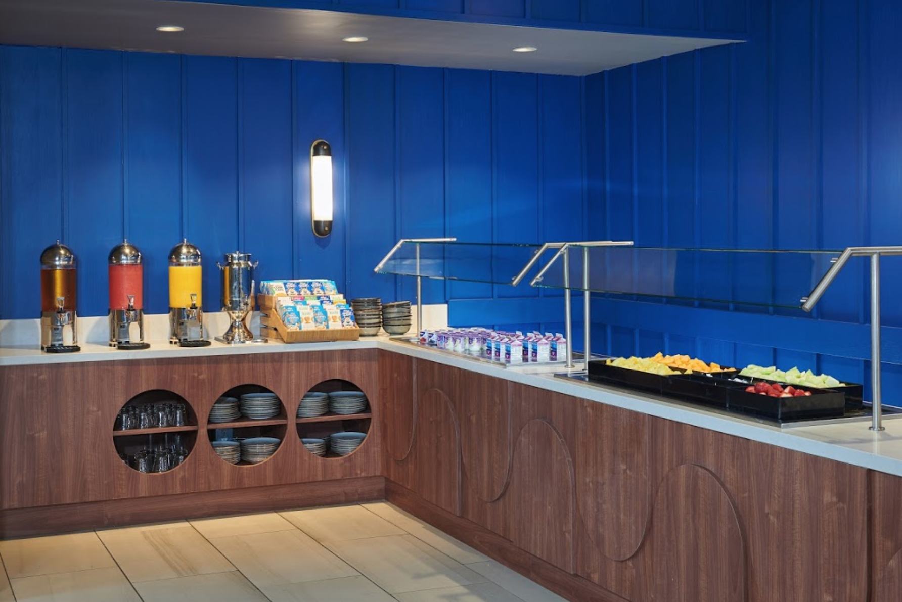 hilton-berkeley-boathouse-interior-16.png