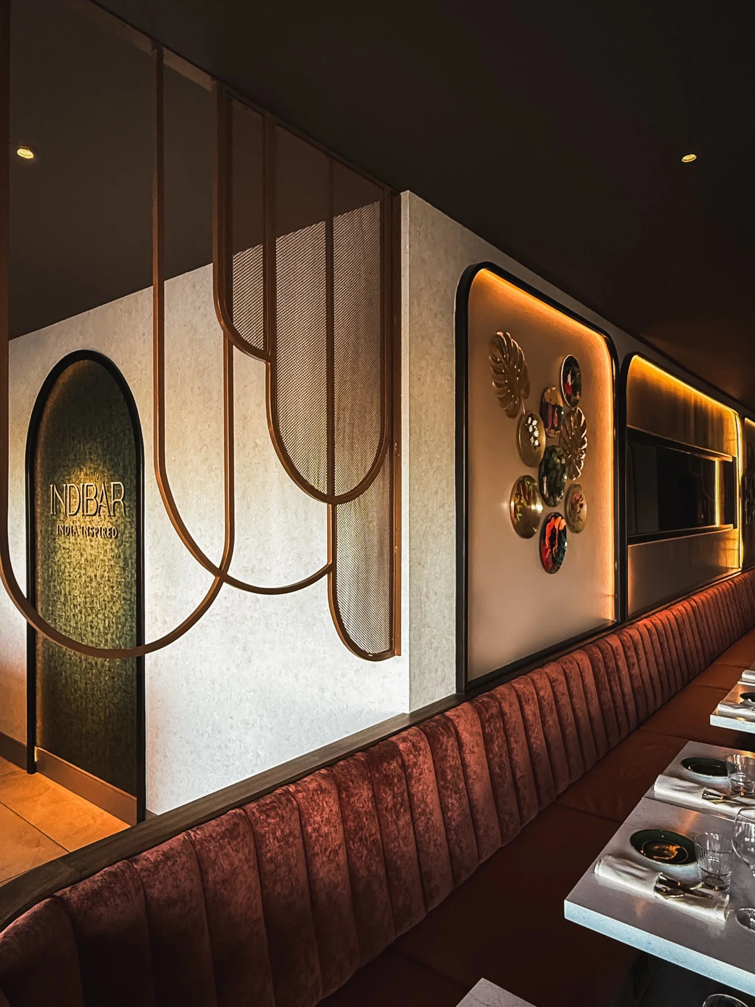 03 indibar-banquette.jpg