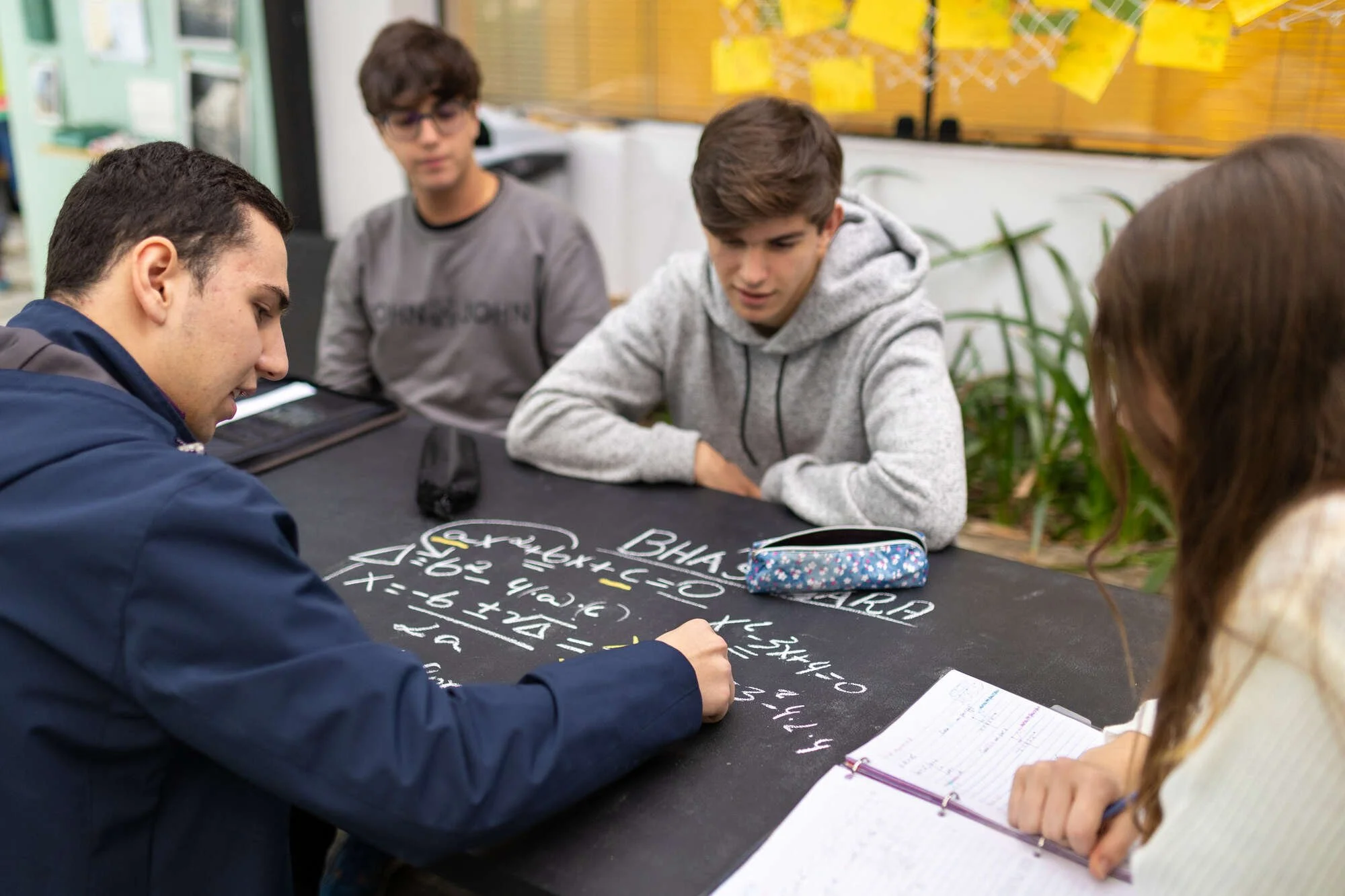 A matemática do acesso: como calcular a nota ideal no Enem para os cursos mais concorridos