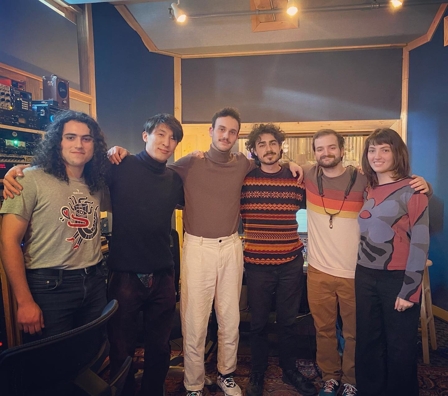 Finished recording my 8 original compositions with this special musicians. Feel so blessed. My first album will come out this year. Stay tuned!! #canopusdrums #zildjancymbals #istanbulcymbalsagop @gbsjukejoint #jazz