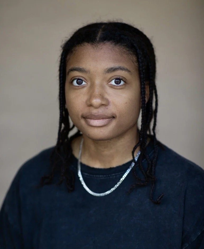 Alesandra Portrait Photo