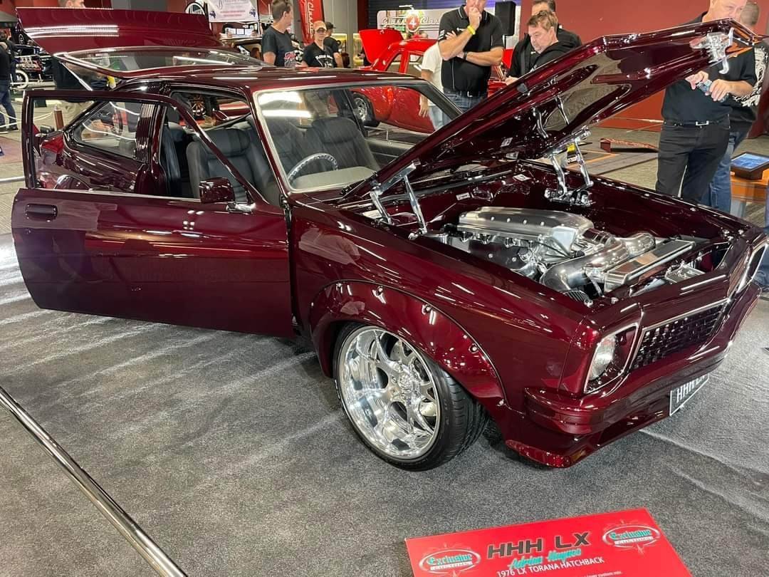 lx torana hatch.jpg