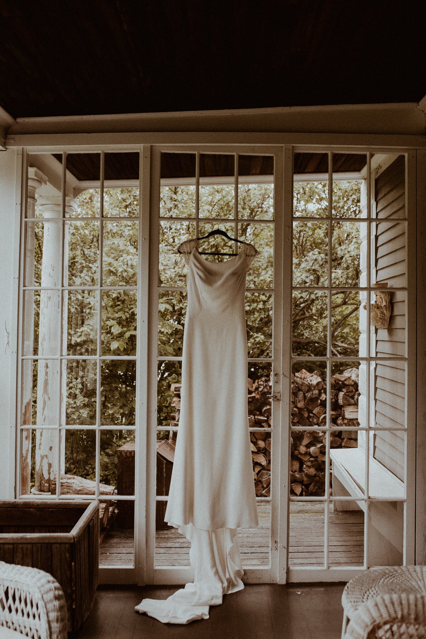 gloriosa-co-curtis-house-wedding-greenfield-western-massachusetts-photographers-vanessaalvesphotography-01-1.jpg