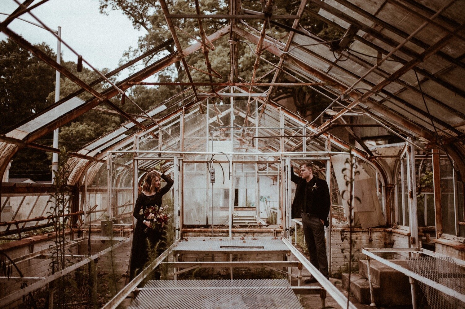 abandoned-greenhouse-vanessaalvesphotography-boston-wedding-elopement-photographer-7.jpg