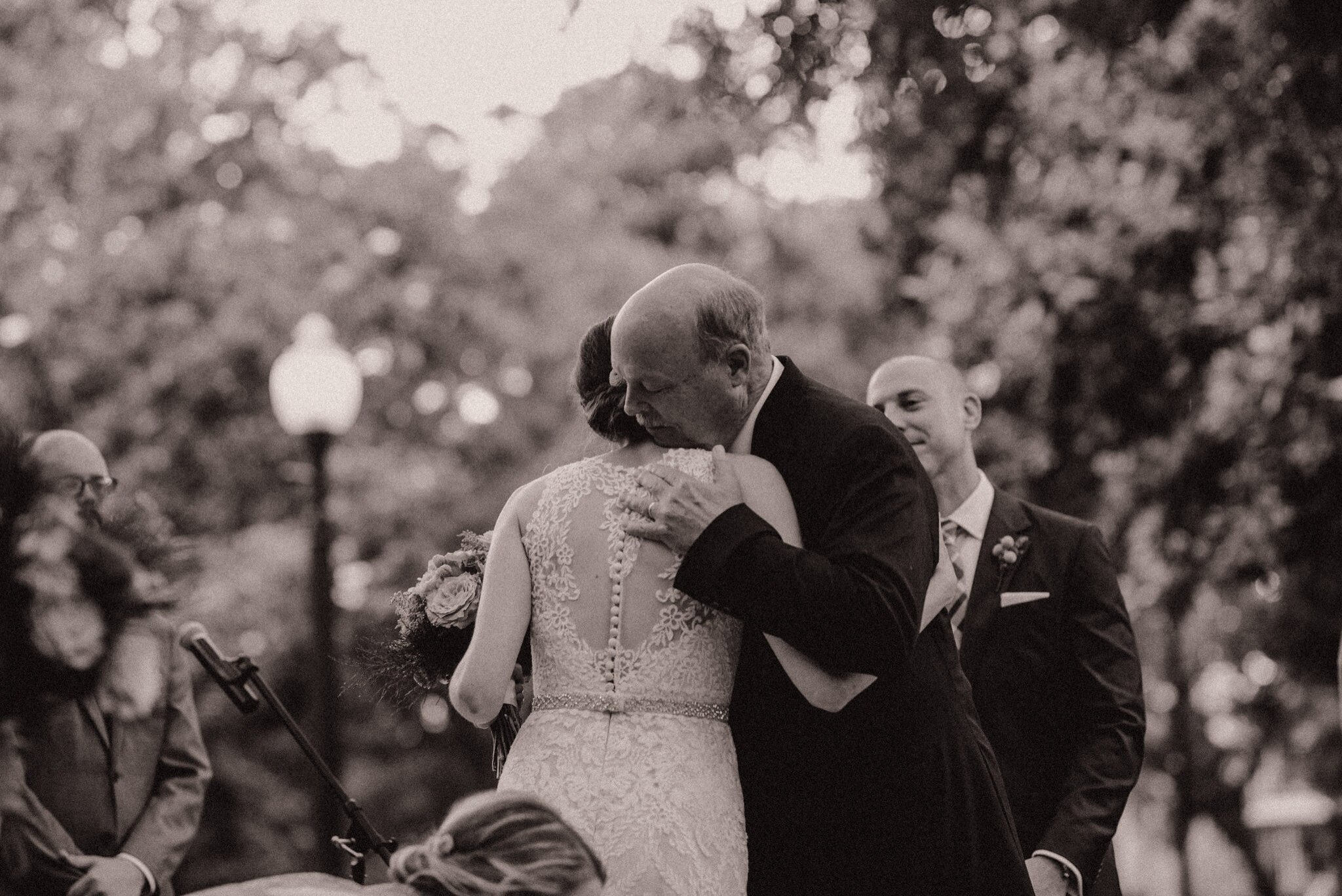 forsyth-park-wedding-destination-wedding-photographers-boston-vanessaalvesphotography-58.jpg