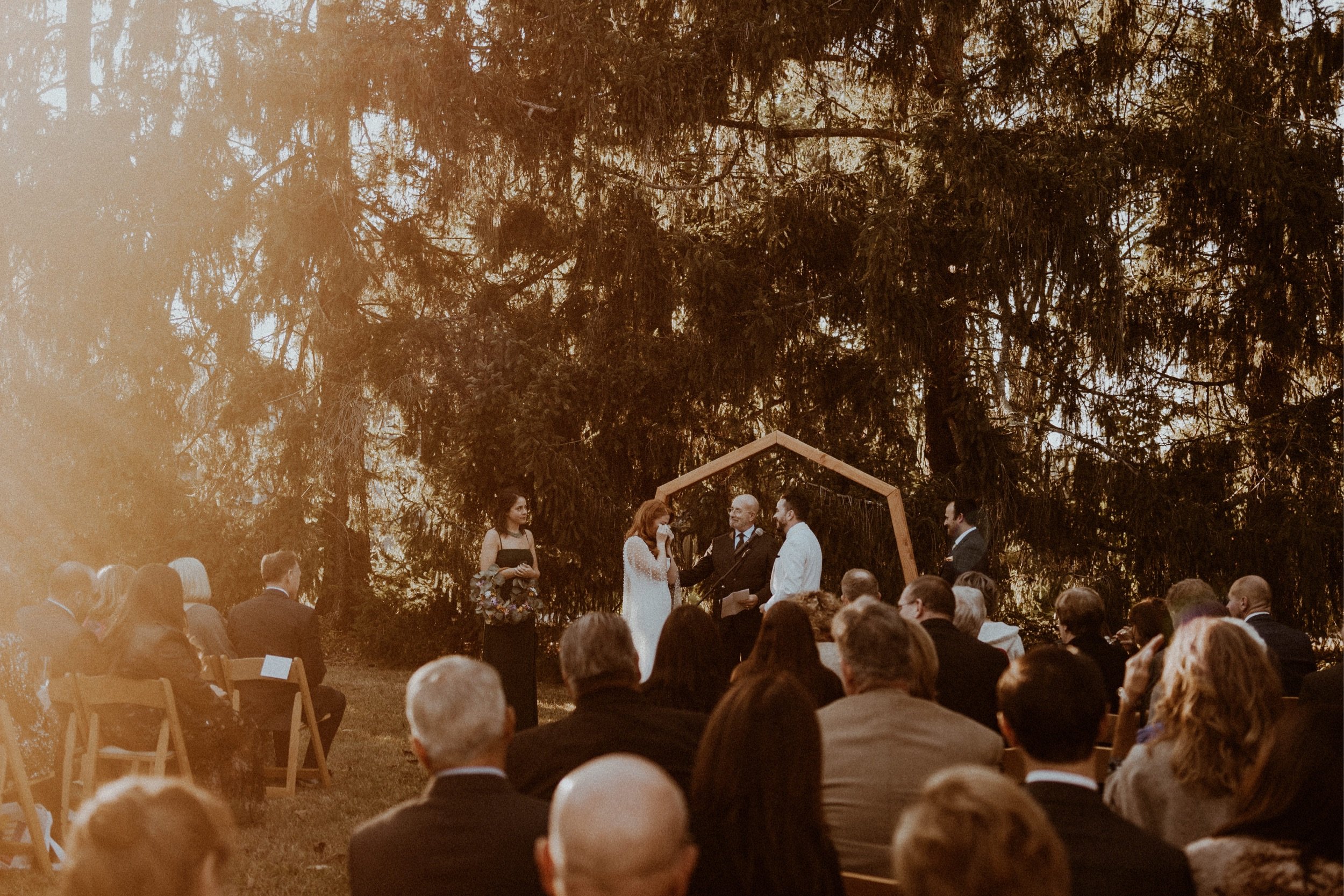 070_Timeless Backyard Wedding in Rhode Island - Vanessa Alves Photography.jpg