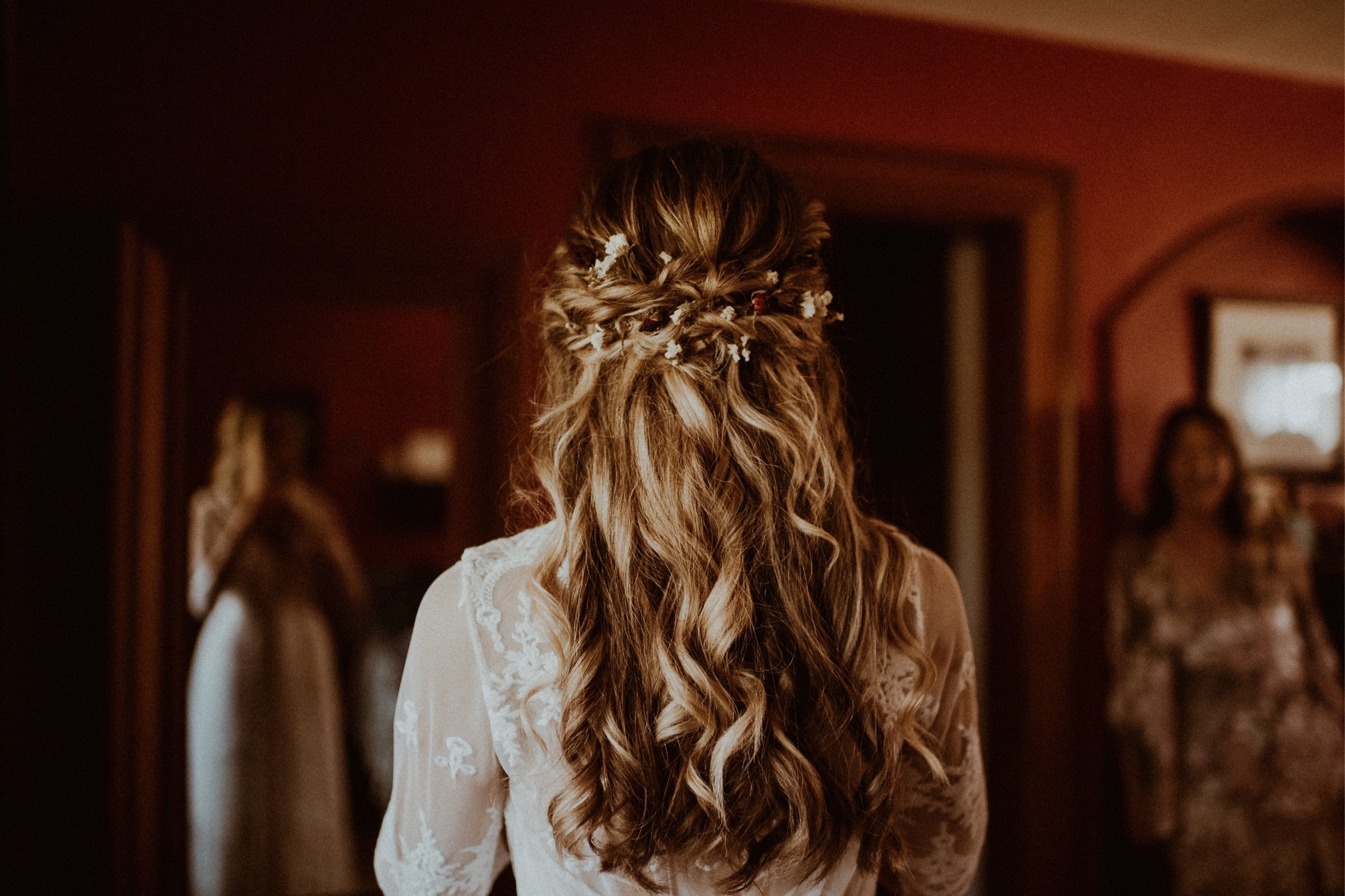 015_Gloriosa & Co Fall Wedding at The Curtis House Ashfield MA - Vanessa Alves Photography.jpg