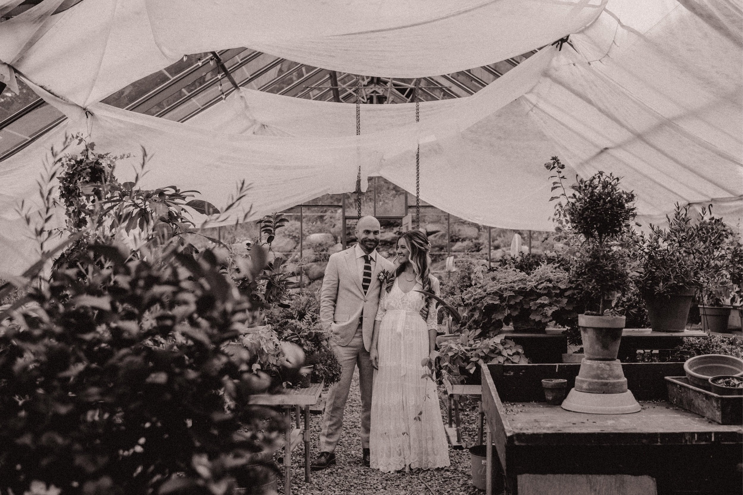 054_Gloriosa & Co Fall Wedding at The Curtis House Ashfield MA - Vanessa Alves Photography.jpg