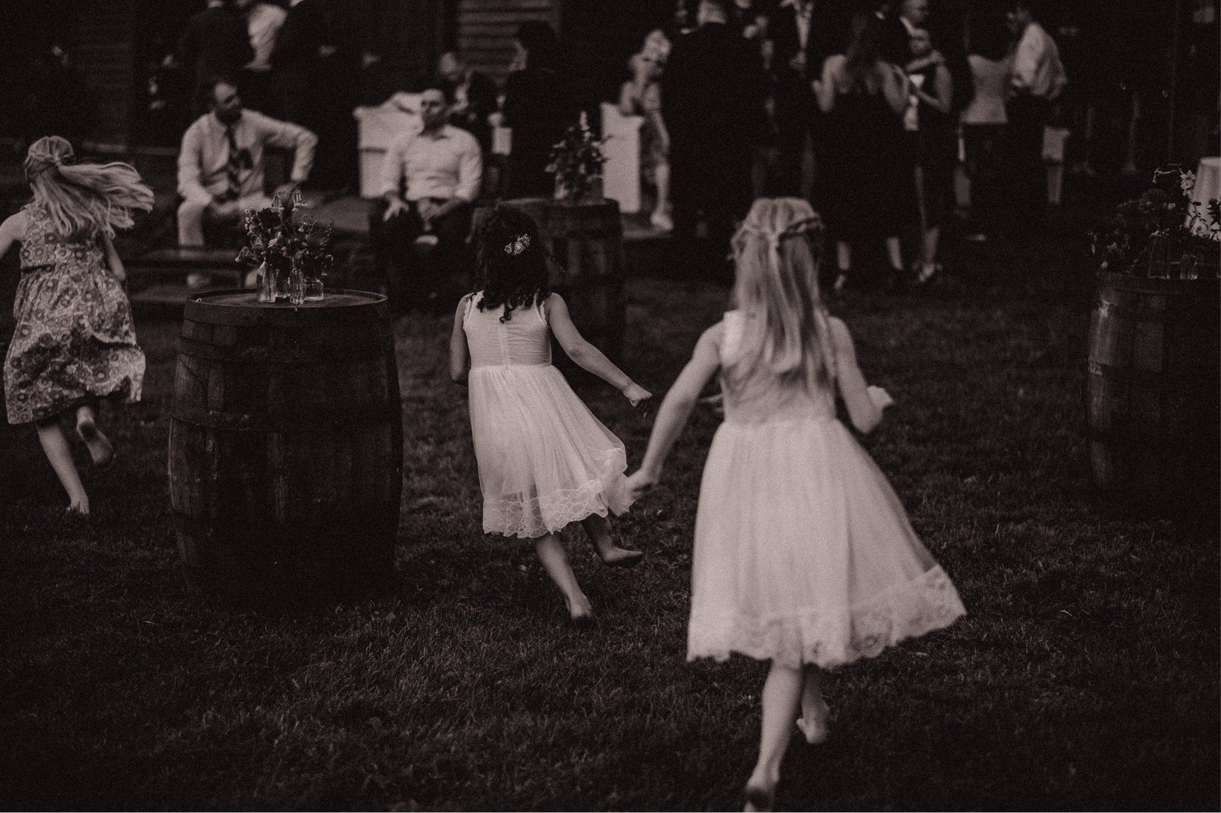 095_Gloriosa & Co Fall Wedding at The Curtis House Ashfield MA - Vanessa Alves Photography.jpg