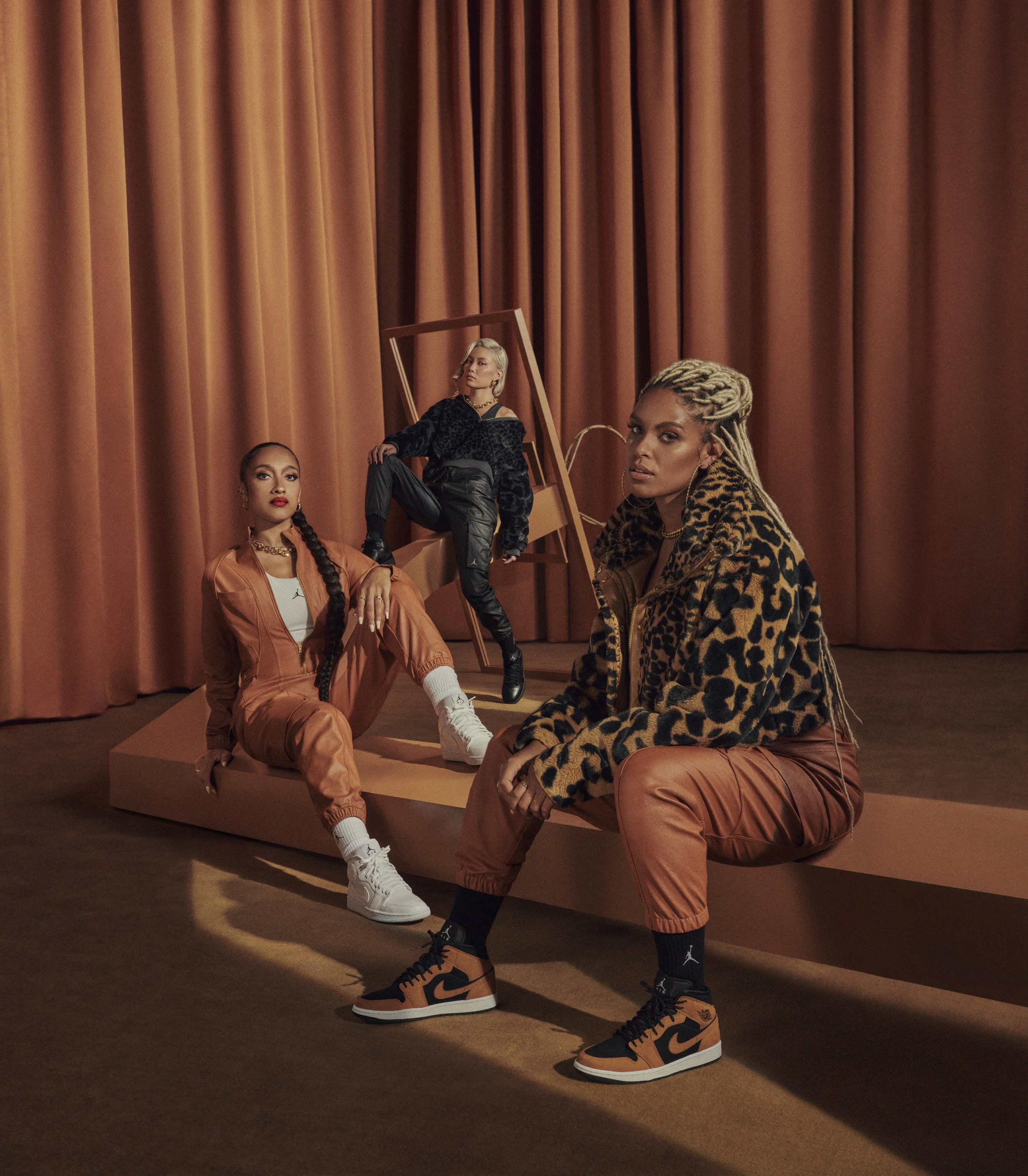 HO20_JD_WOMENS_CTR_GROUP_COMP_original.jpg