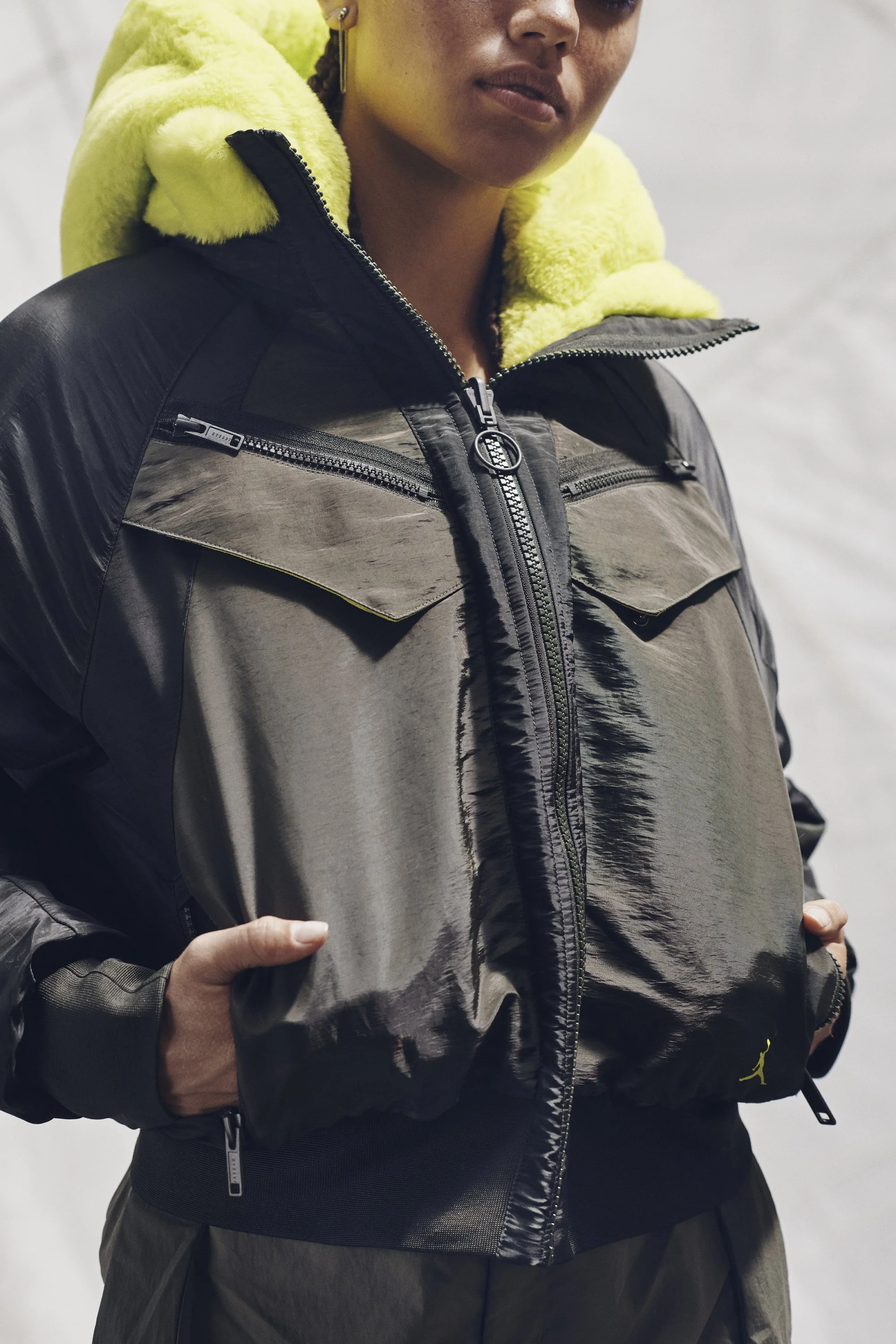 SP20_JD_Modern_WMNS_FlightCapsule_BomberJacket_07_original (1).jpg