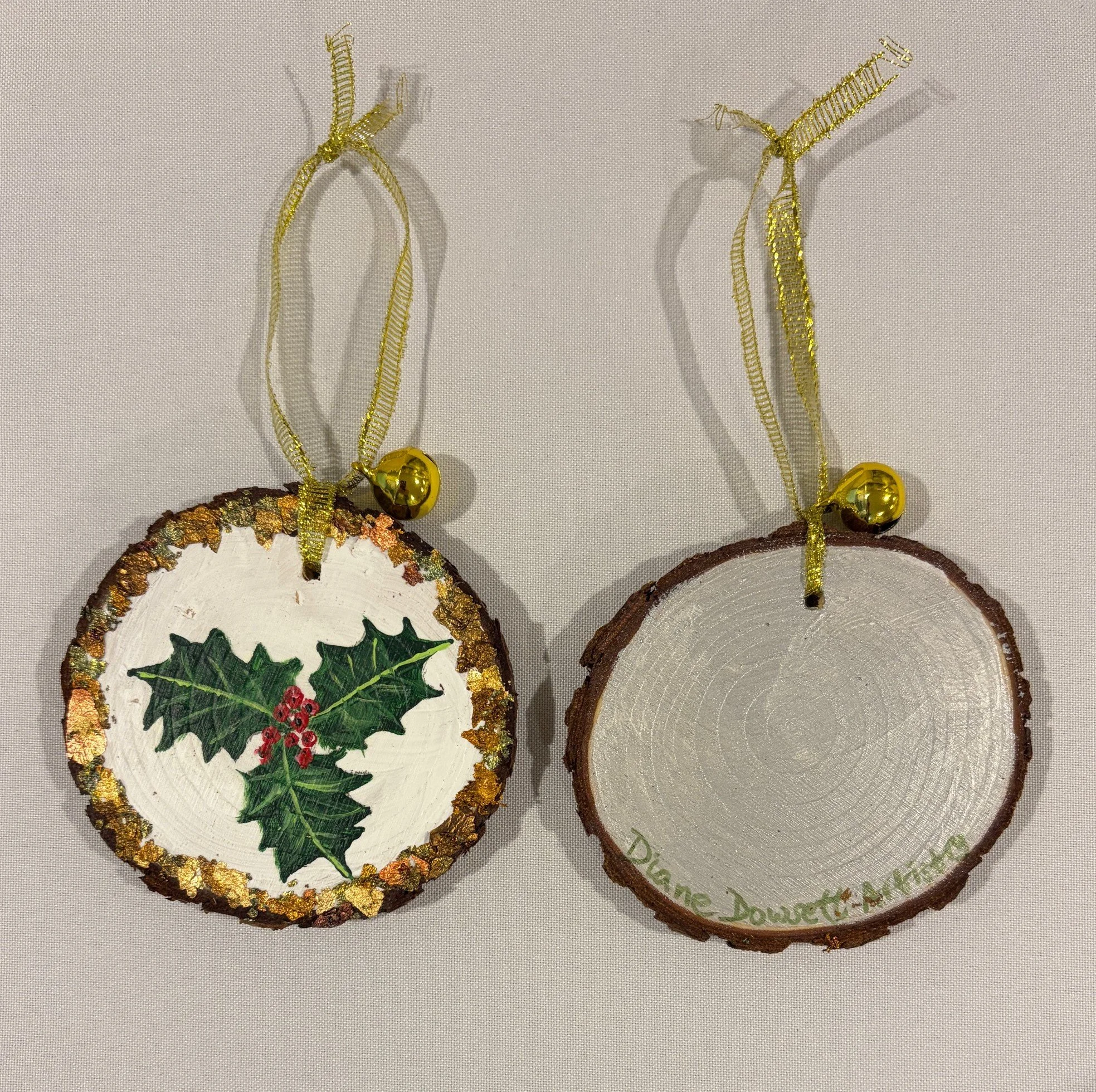 3-4" Holly and Ivy Wood Slice Ornament