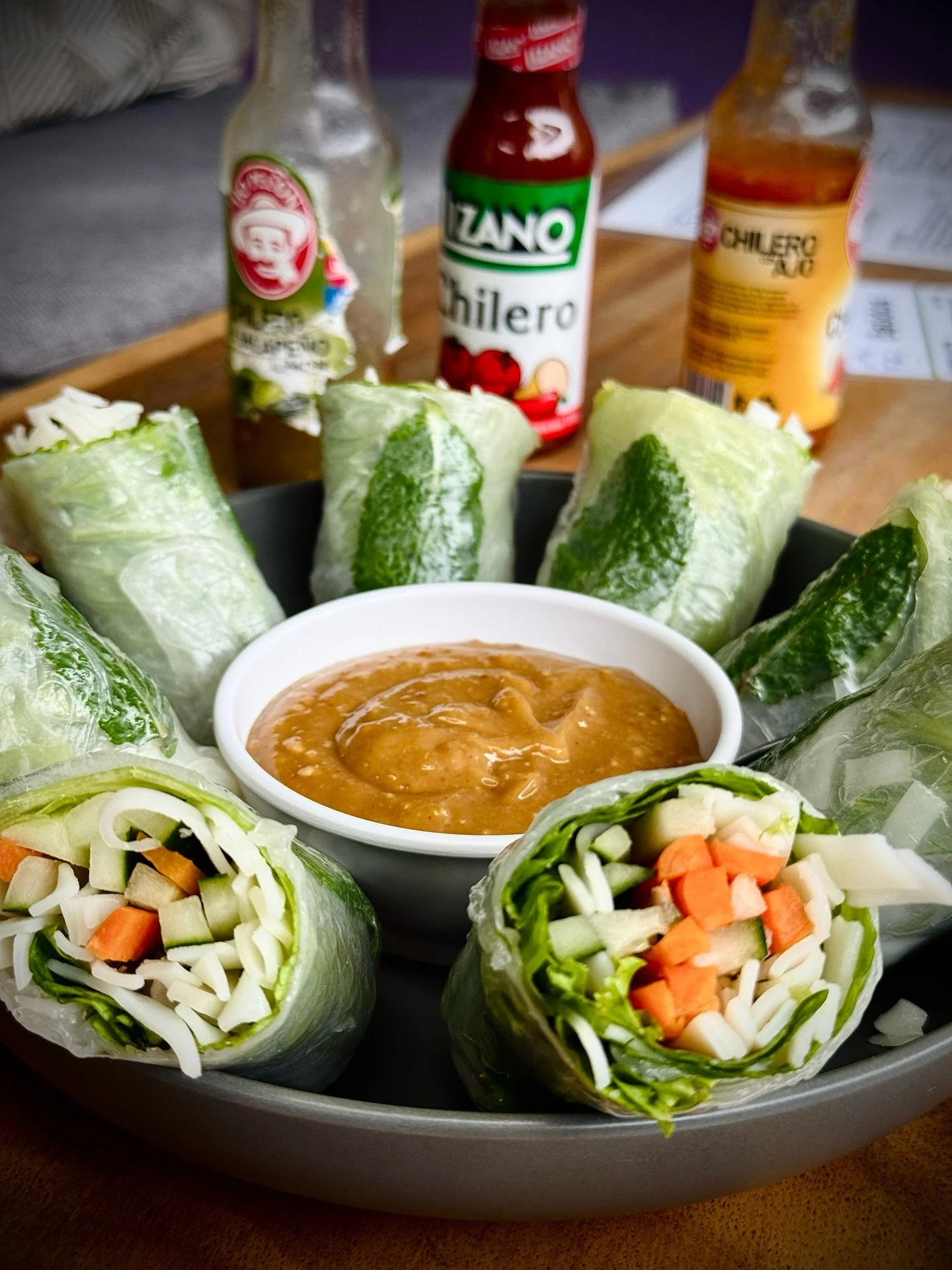 Fresh Salad Rolls with a Peanut Sauce made using Organic Costa Rican peanuts. Wow 💜💚