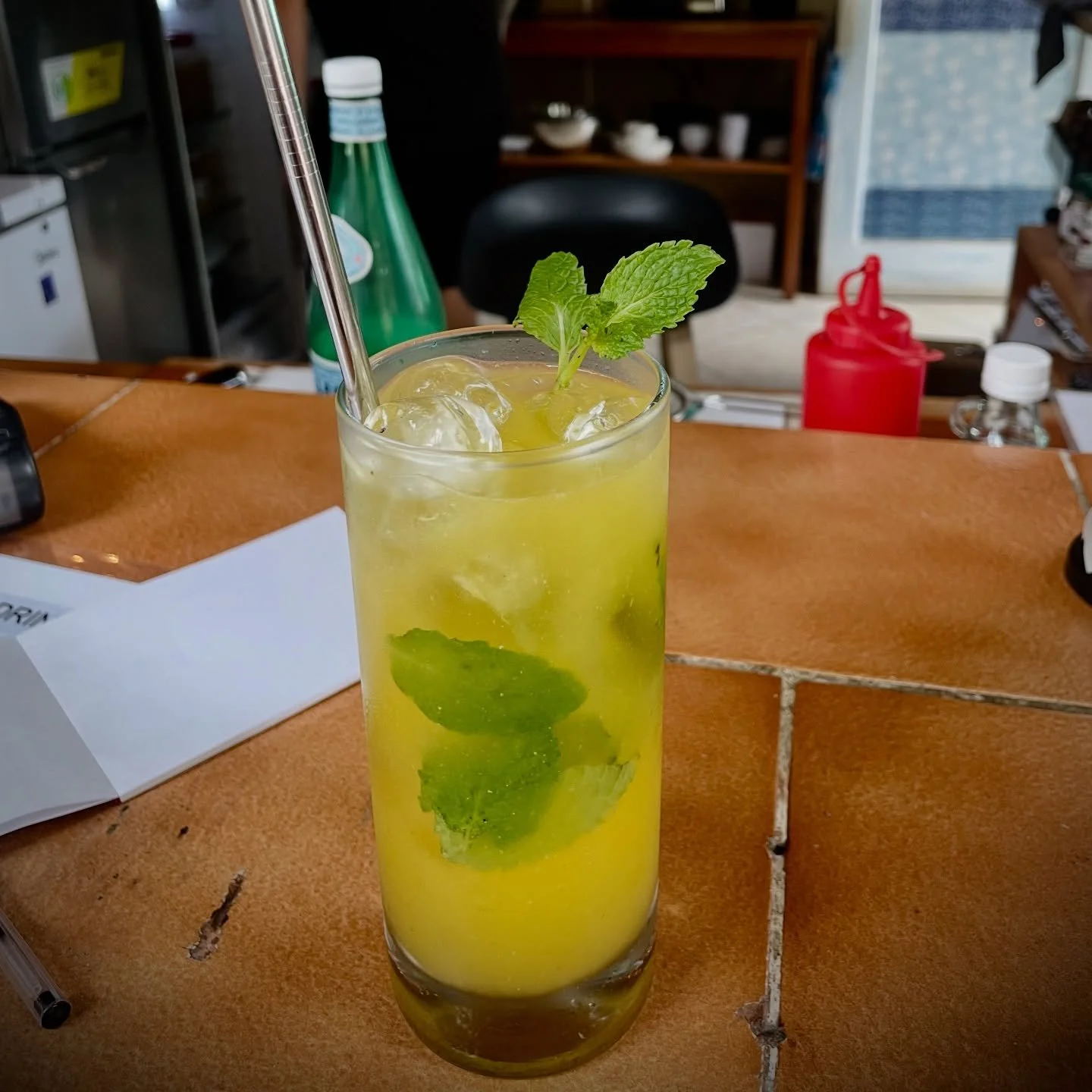 Passion fruit Mojito. Yum 💚💜