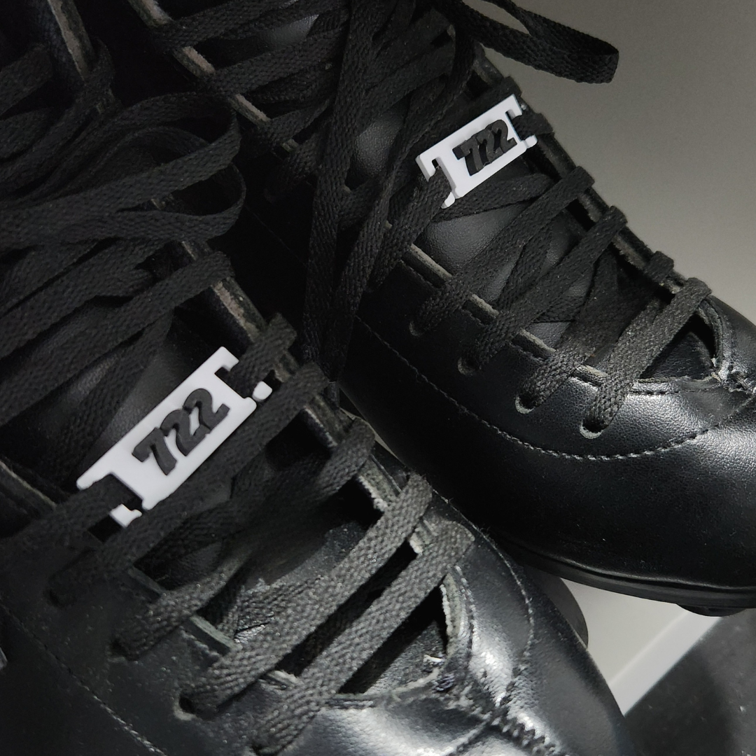 laceloops on skates.png