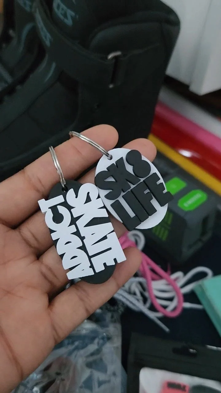 Skate Fund Drop Keyring