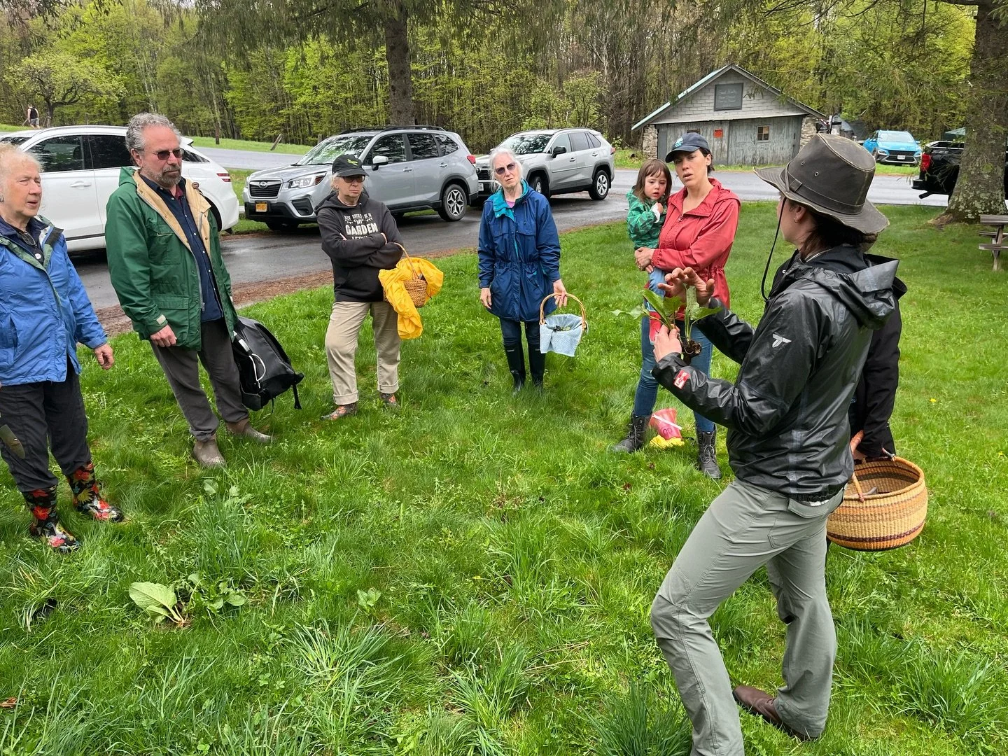 In spring of 2025 we offered a foraging wild food workshop! We hope to offer more learning opportunities for people who want to explore and learn about the wild food right in their back yard! Haley and I taught this class together which was a beautif