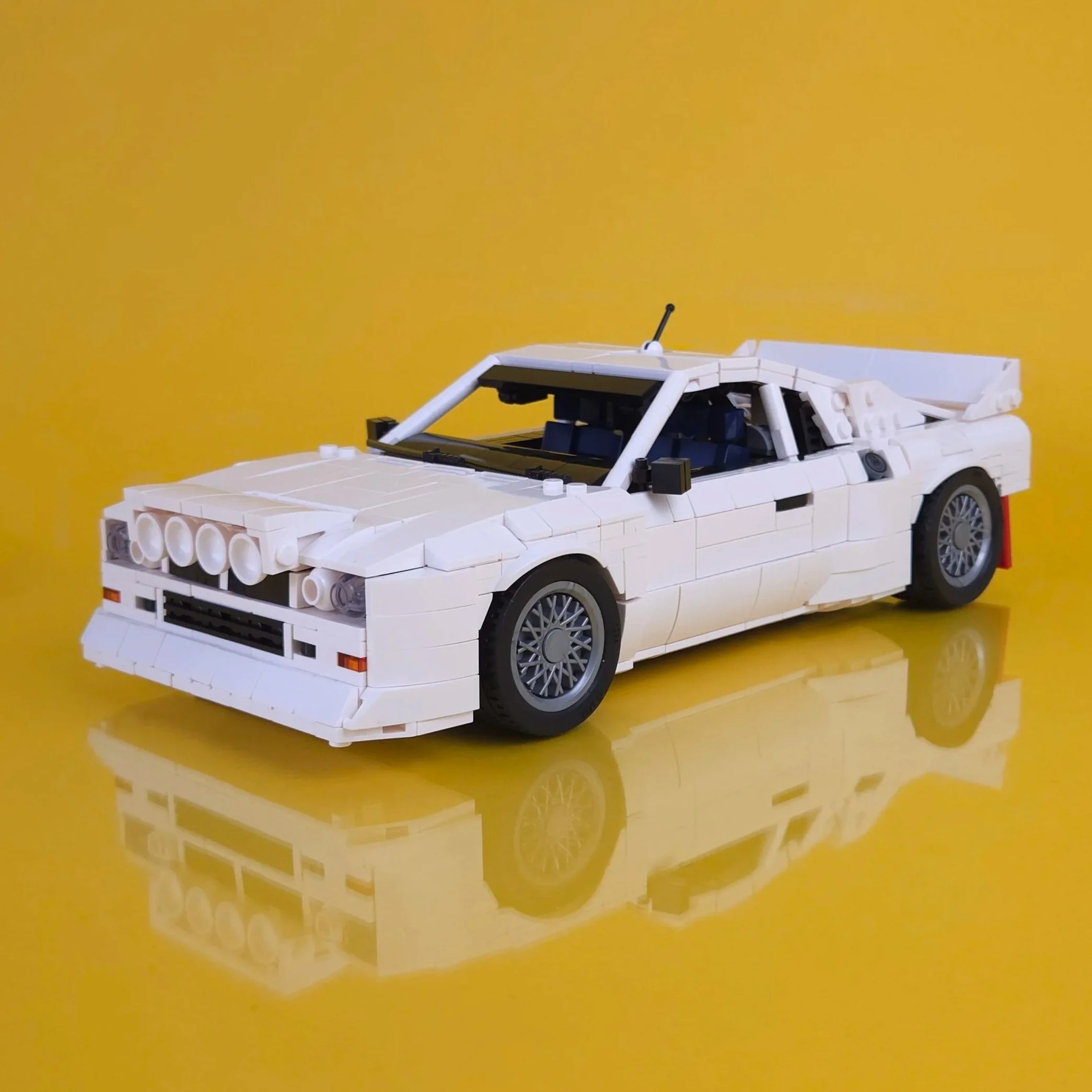 01+Lancia+Rally+037+Martini+45+low.jpg