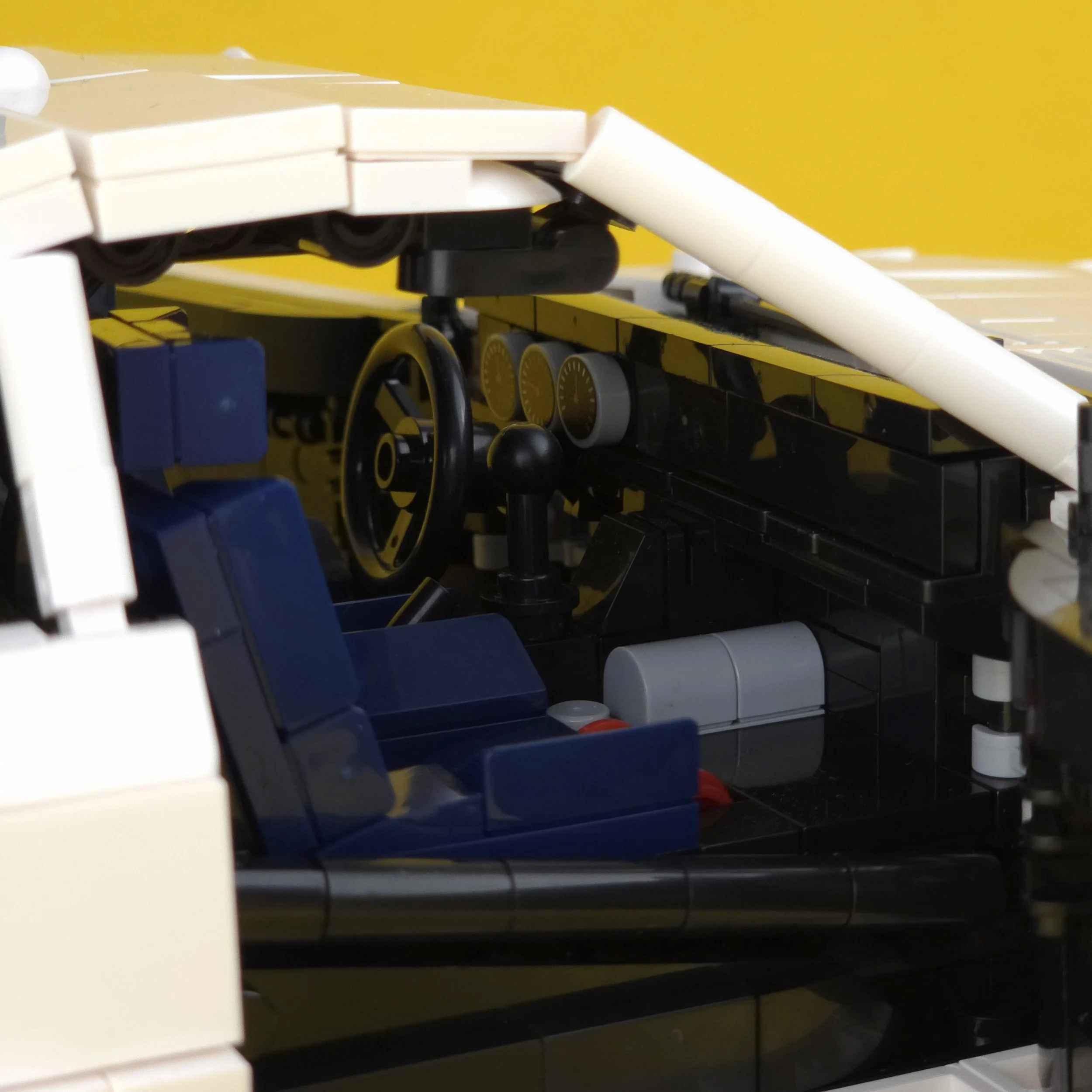 07 Lancia Rally 037 Martini interior right 1 1-1.jpg