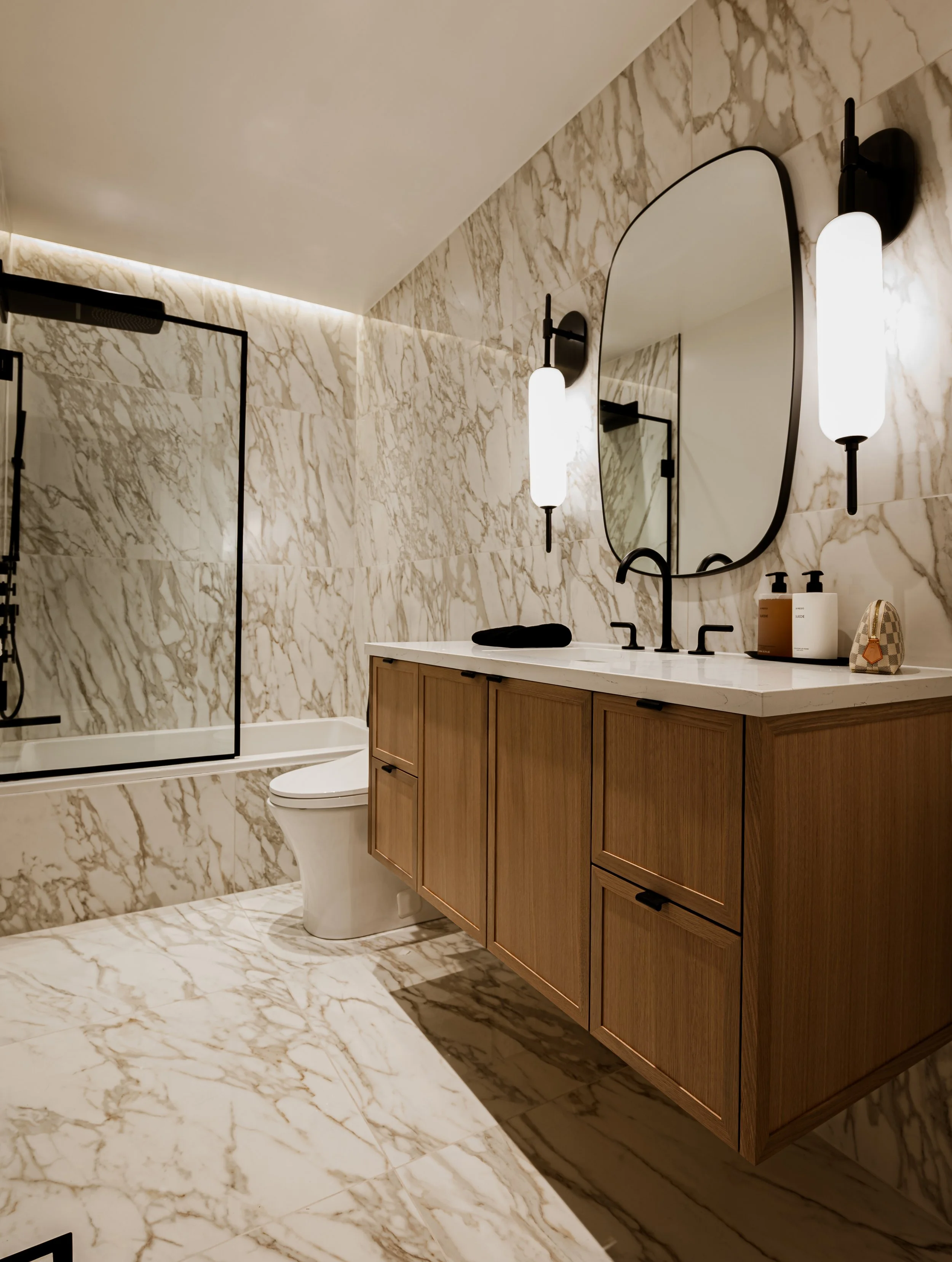 Phoenix_Bathroom_Reno_12_23 (1 of 12).jpg