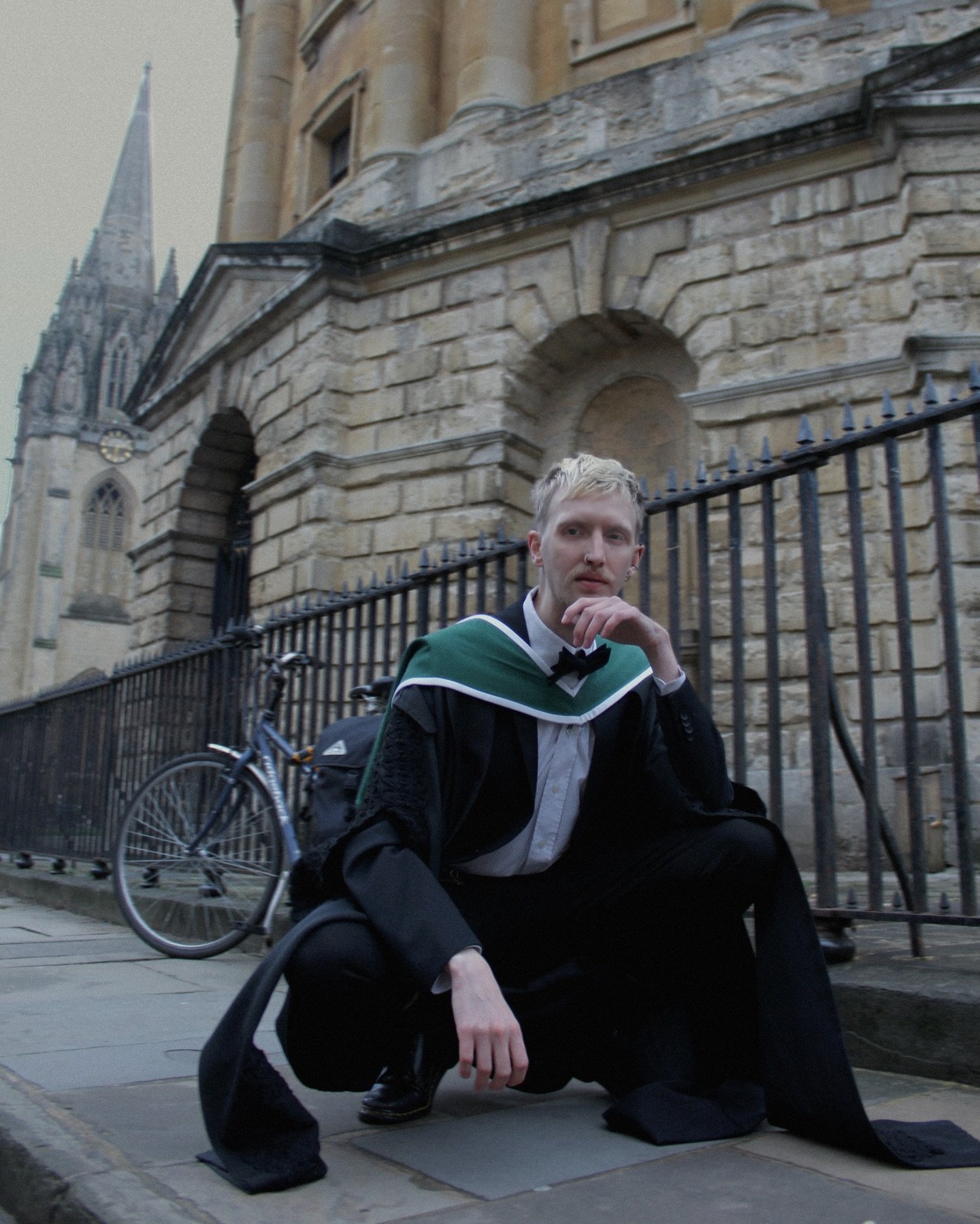 Went for dark academia and got a Lovecraftian trip instead 👨🏼&zwj;🎓🎓🏛️🖤