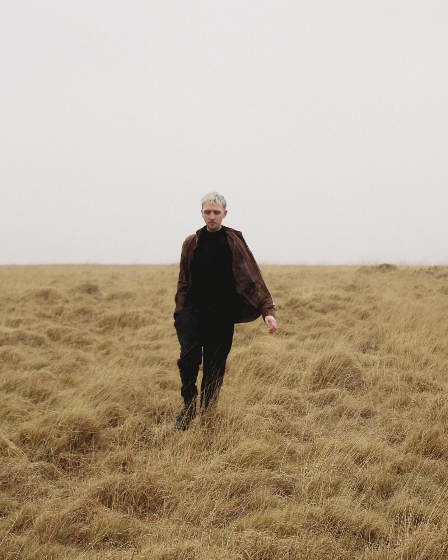 Out on the windy moors 🌬️🌾🌙
