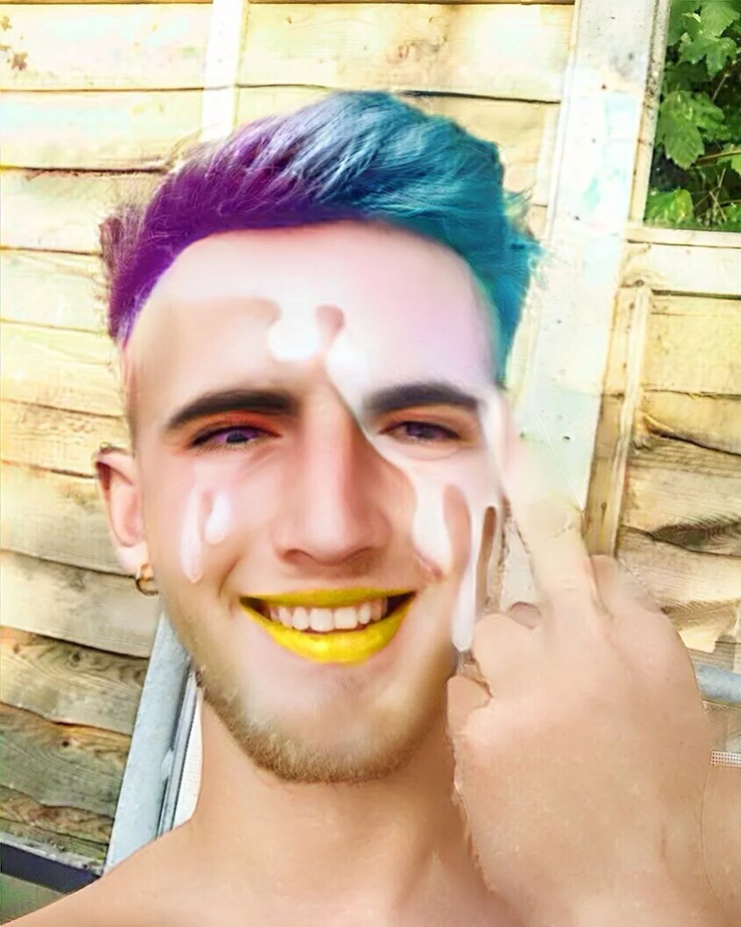 leroy.ttf [2020-07-21T17ː47ː24.000Z] CC6b1LwHk8V.jpg