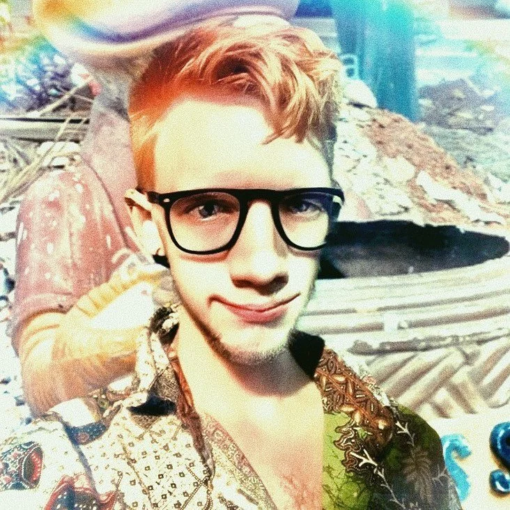 leroy.ttf [2020-02-24T09ː55ː19.000Z] B88gKDjn9IL.jpg