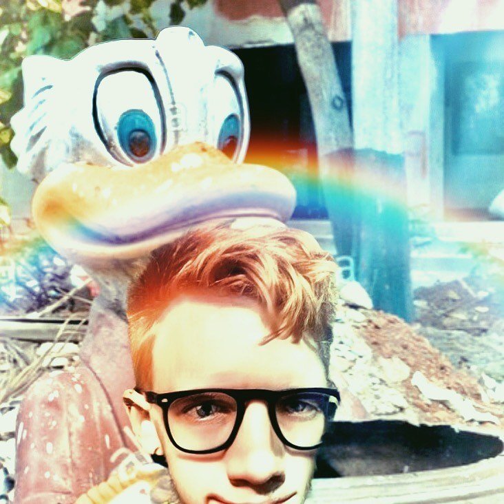 leroy.ttf [2020-02-24T09ː57ː00.000Z] B88gWU6HAmM.jpg