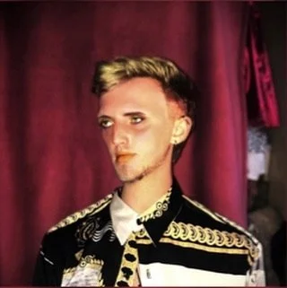 leroy.ttf [2020-07-08T19ː37ː38.000Z] CCZKHMunDj_.jpg