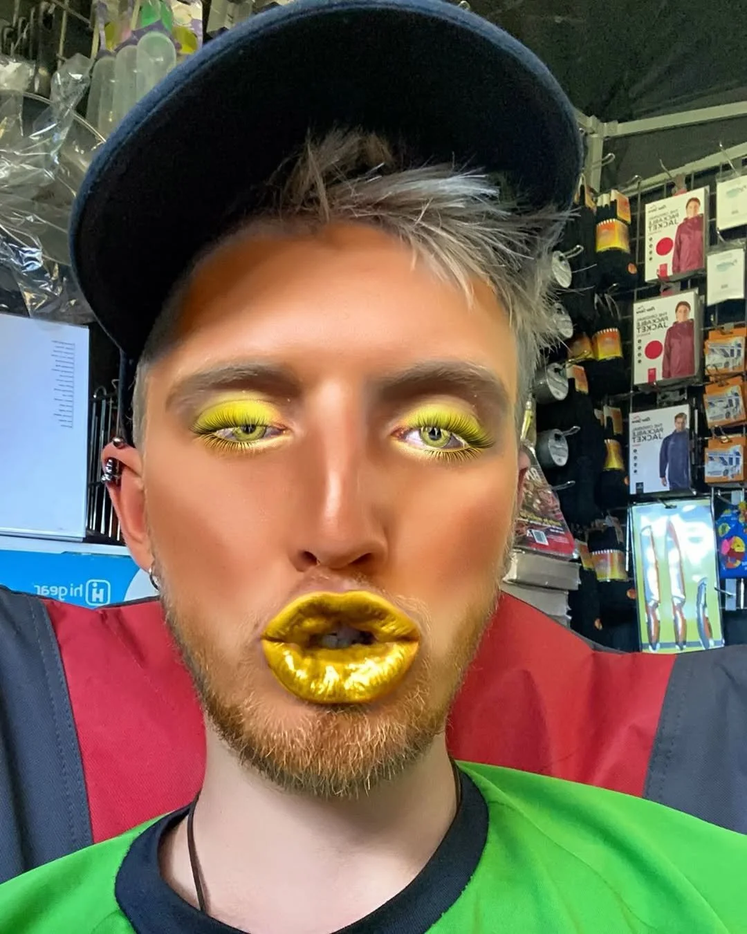 leroy.ttf [2020-08-03T20ː46ː29.000Z] CDcOqNWH5h3.jpg