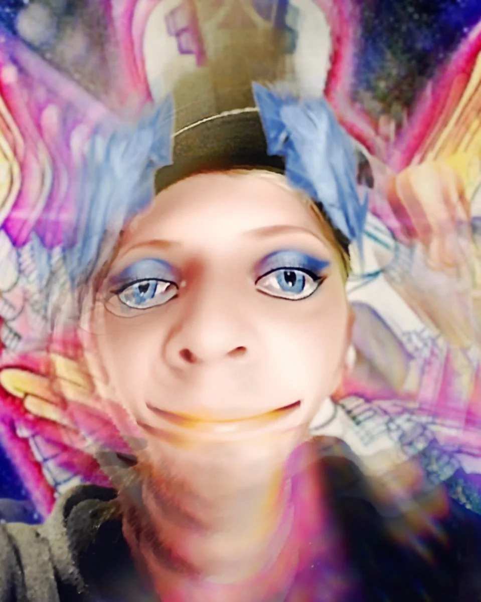 leroy.ttf [2020-09-24T19ː07ː42.000Z] CFh8sQCn7iP.jpg