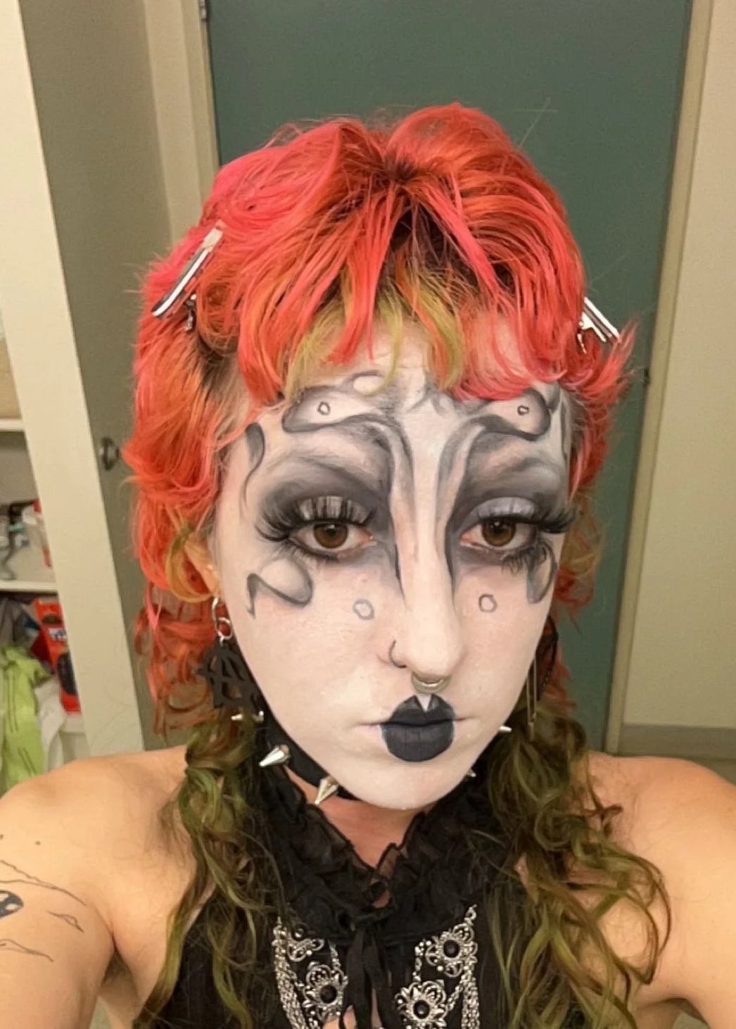 Abstract gothic
