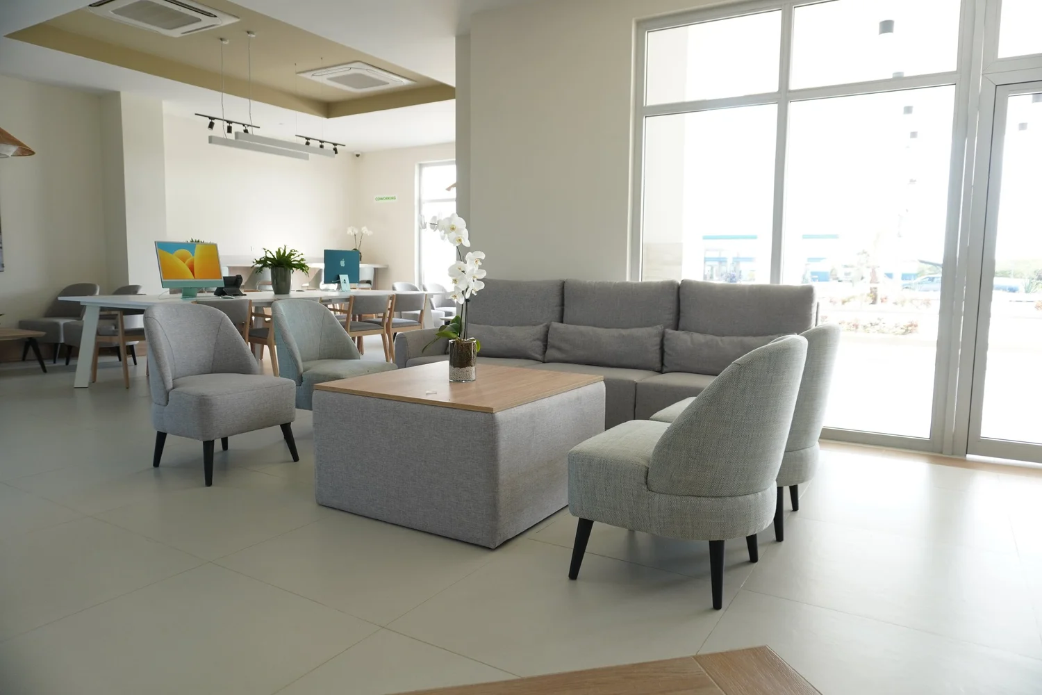 Lobby seating and coworking area at Wyndham Garden El Morro