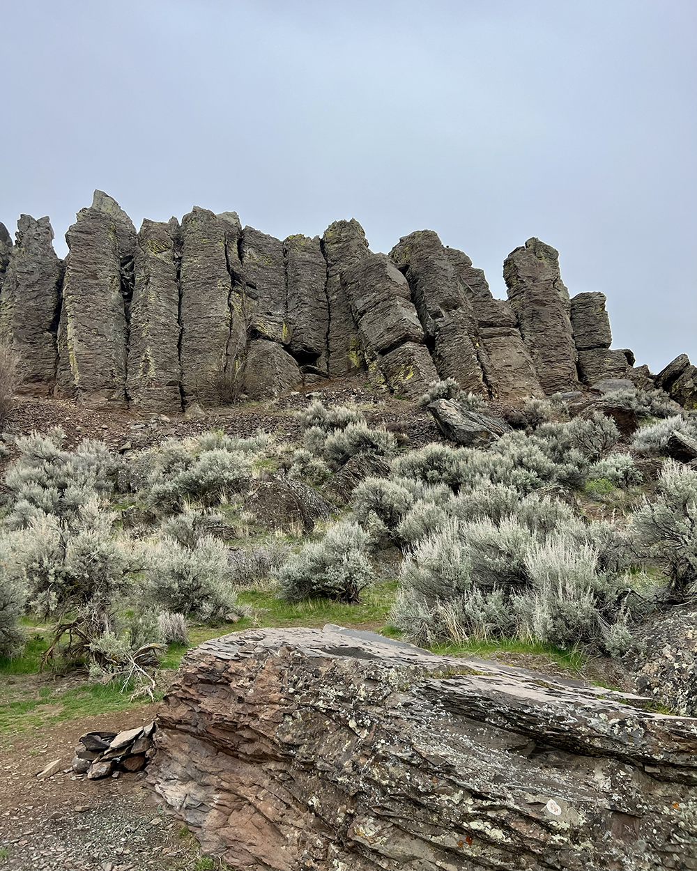  The leaning basalt columns of Feathers. 
