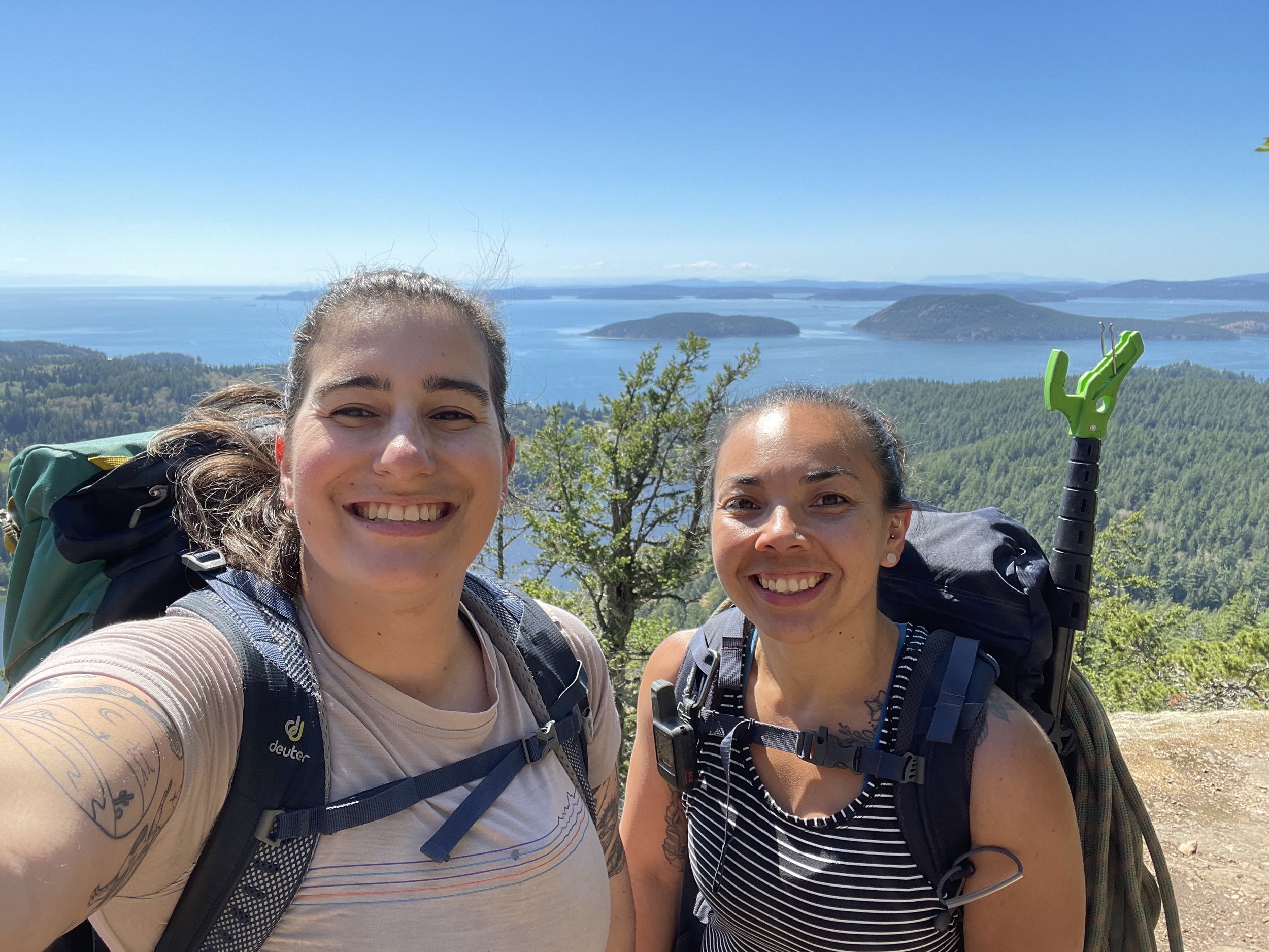  Two happy dirtbags at the end of a climbing weekend. 