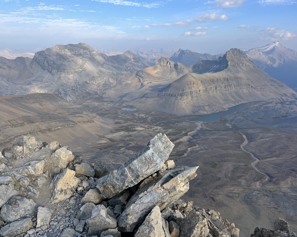  A stunning landscape to take in from the Cirque Peak summit. 