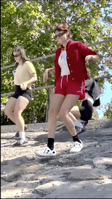 Social_Art_Director_1.gif