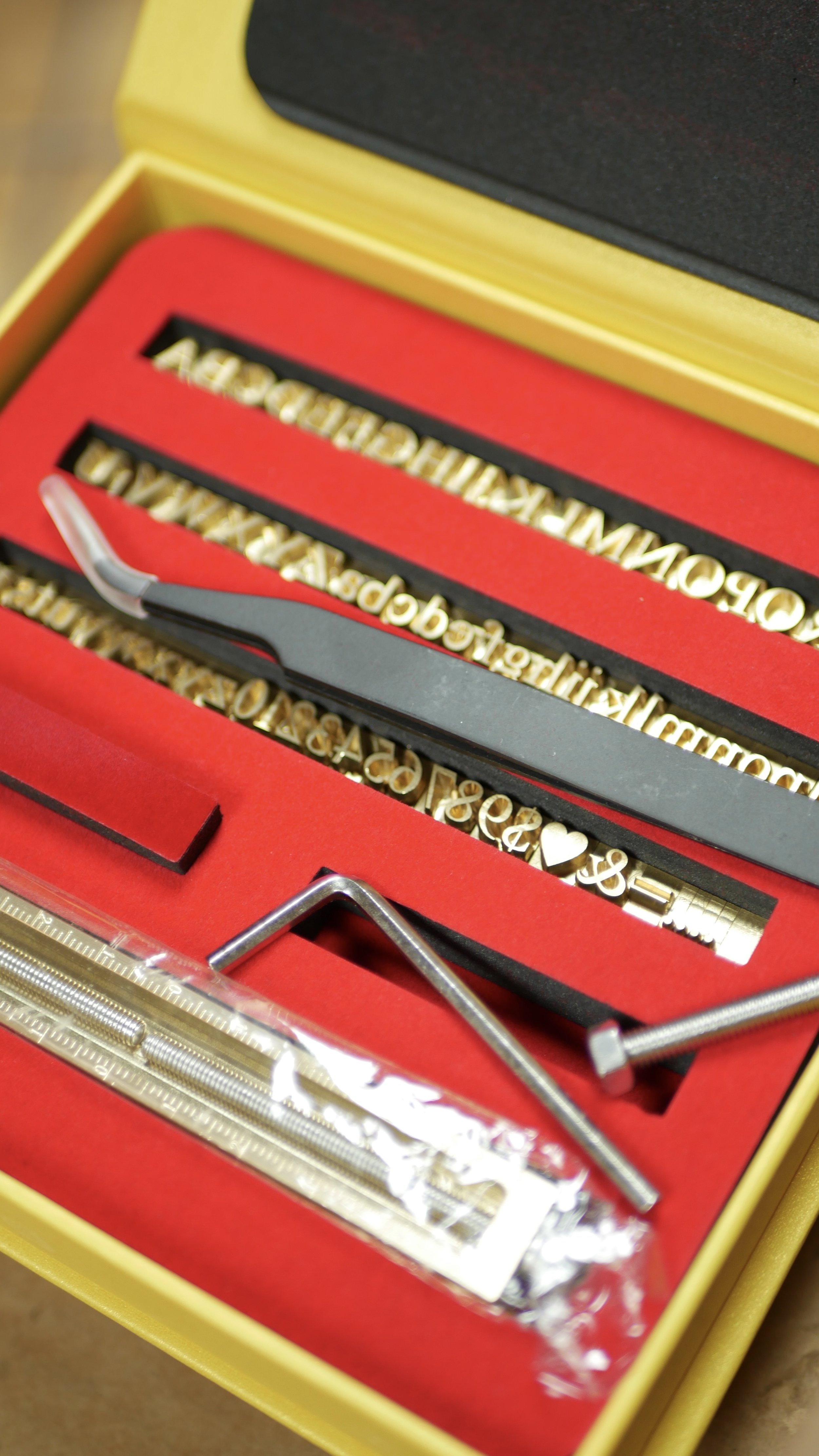 Letras, Números Y Caracteres (Hot Stamping Machine)
