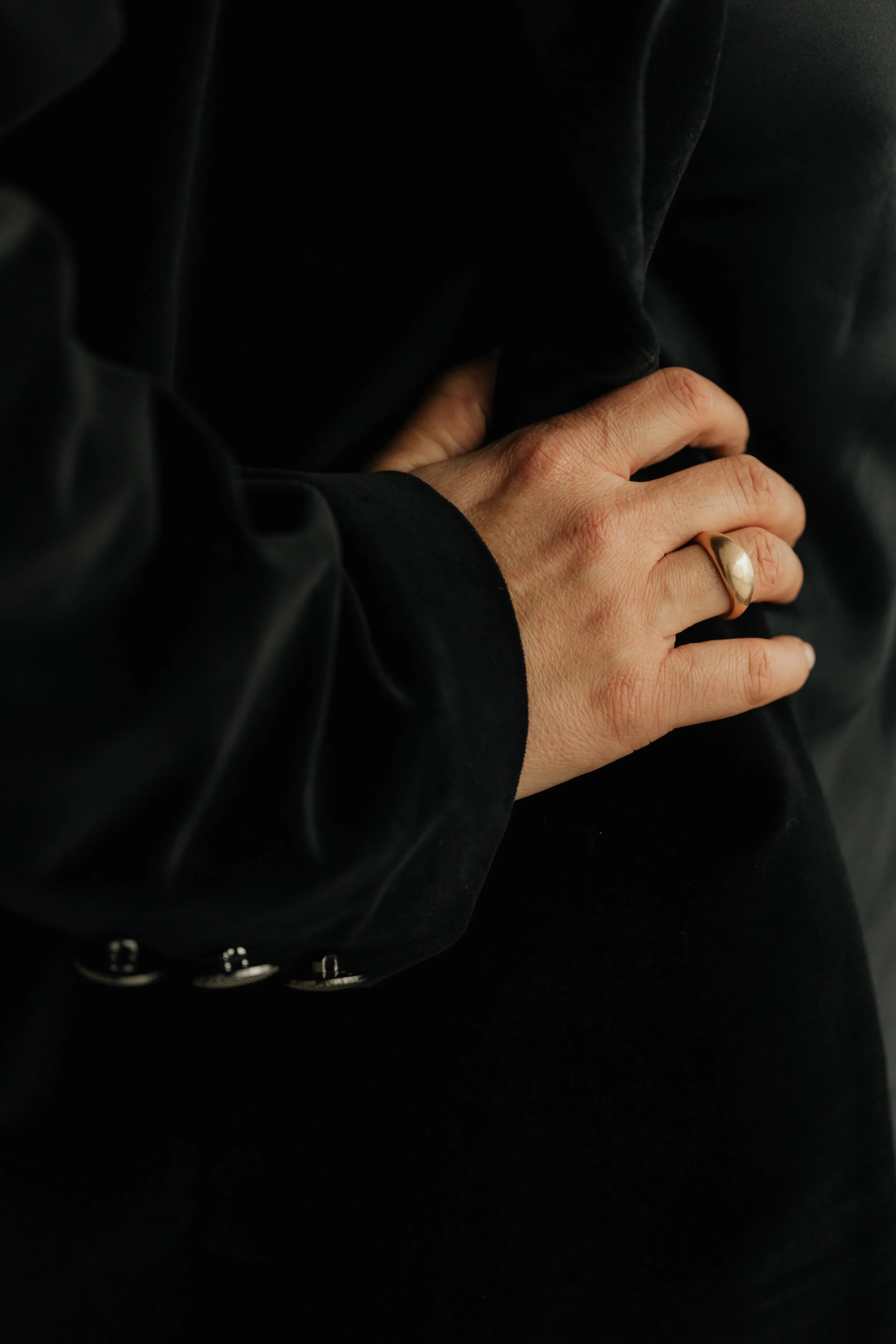 kaboompics_jewelry-photo-shoot-woman-wearing-gold-rings-and-necklace-29206.jpg
