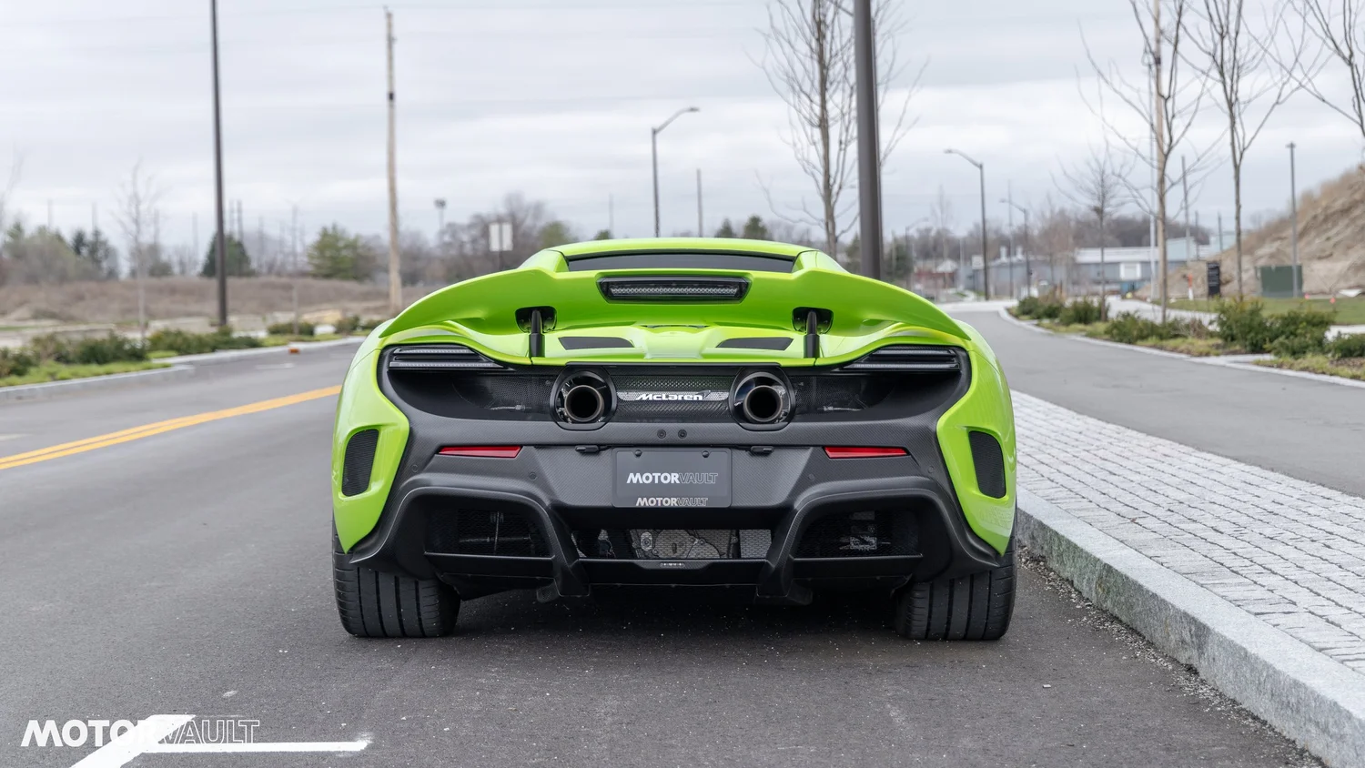 Used 2016 McLaren 675LT photo 9