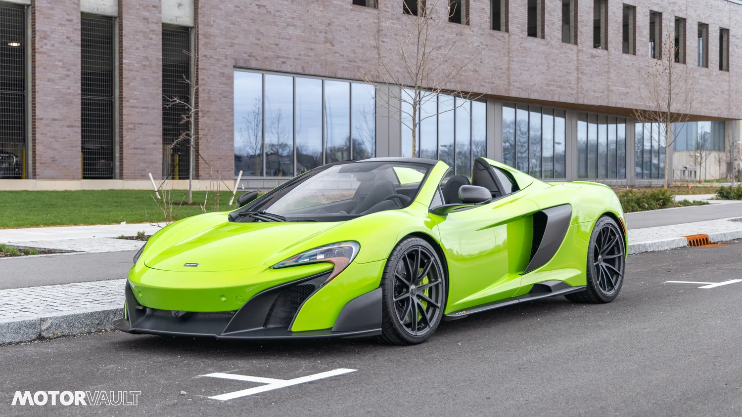 Used 2016 McLaren 675LT photo 13