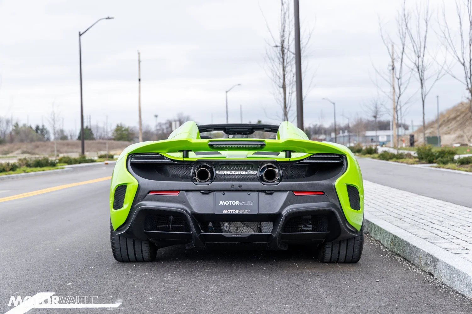 Used 2016 McLaren 675LT photo 19